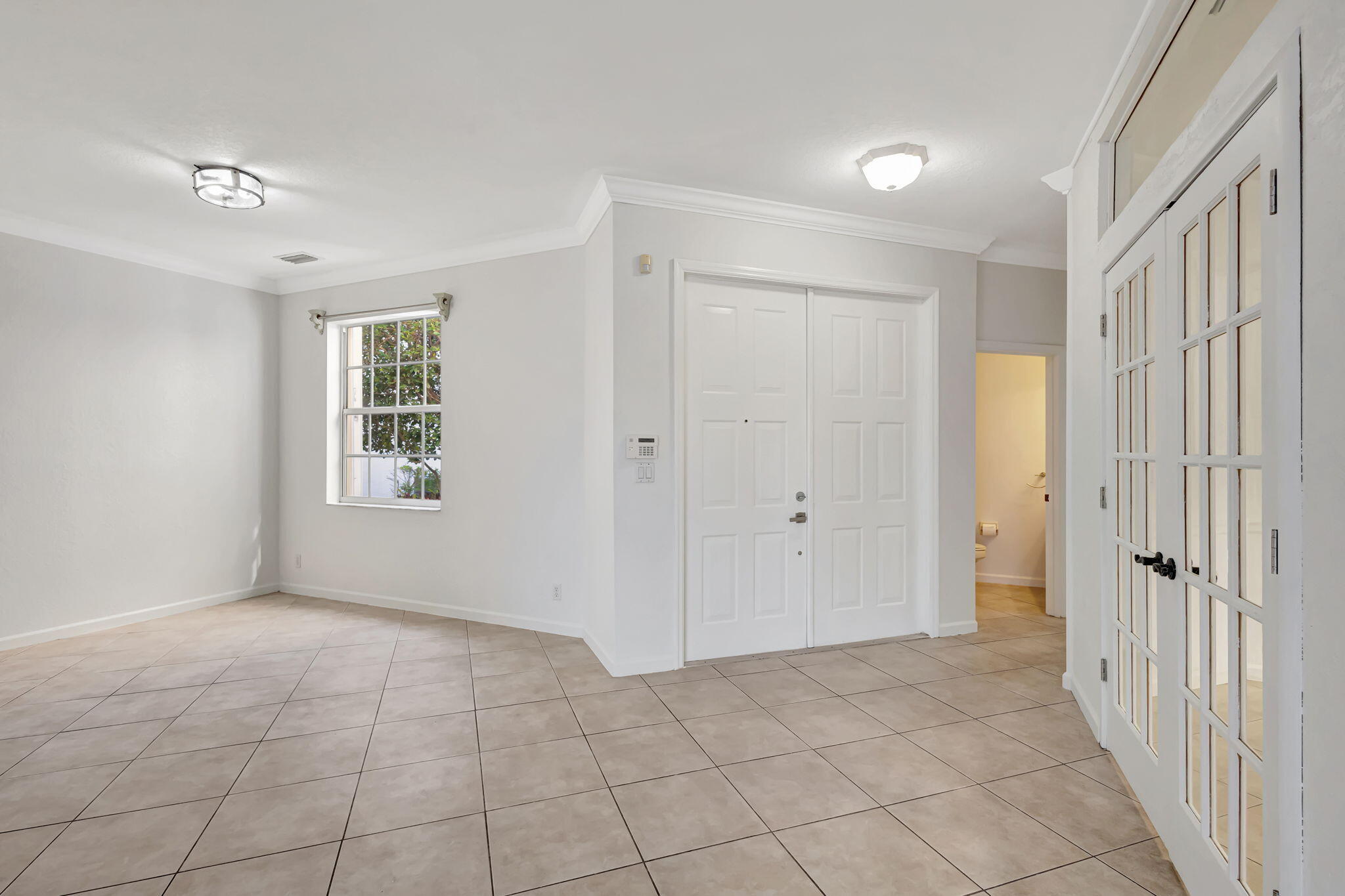119 Canterbury Place
