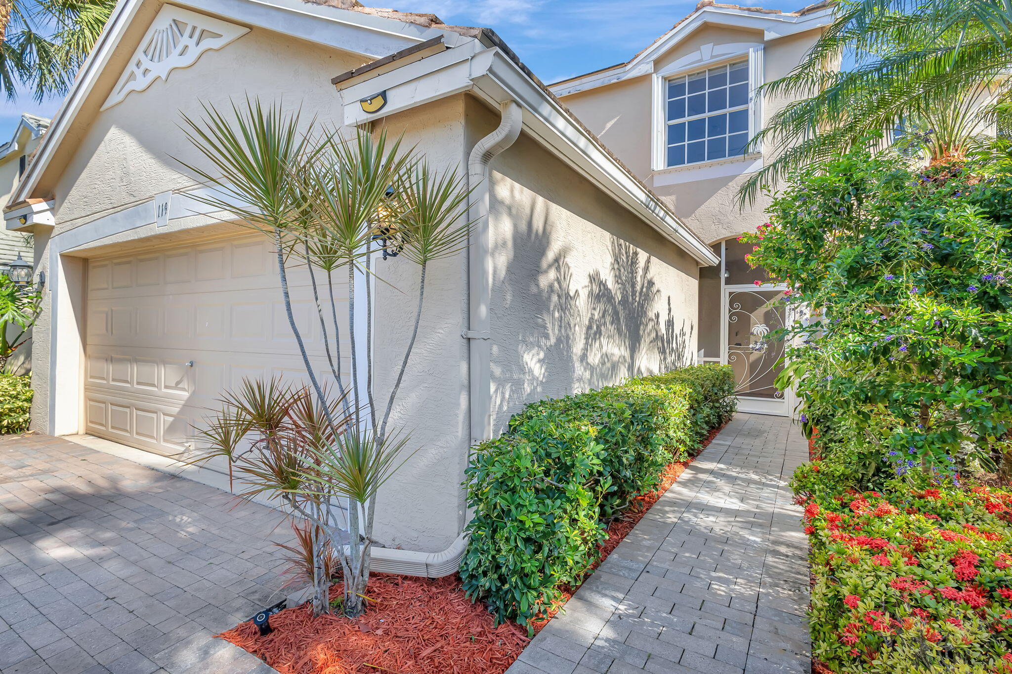 119 Canterbury Place
