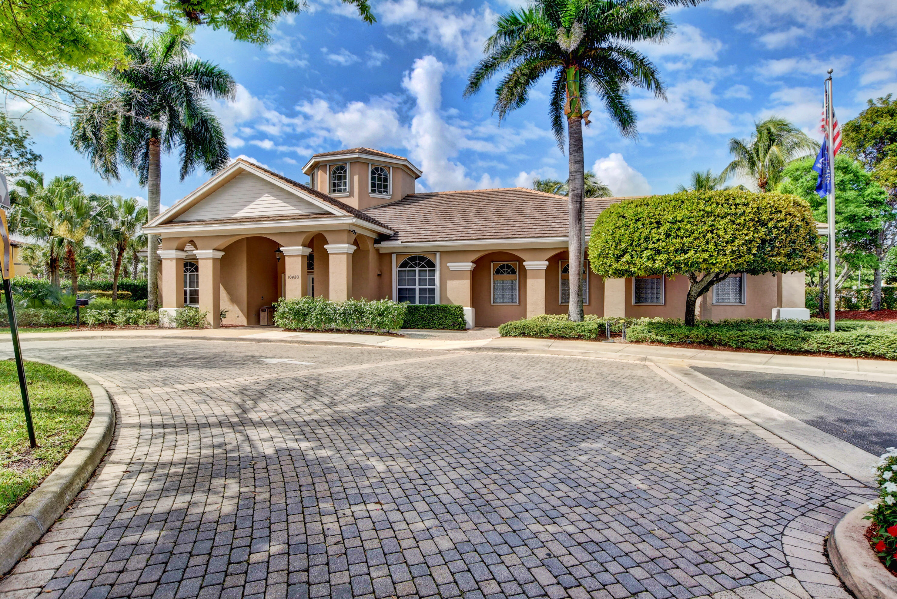 119 Canterbury Place
