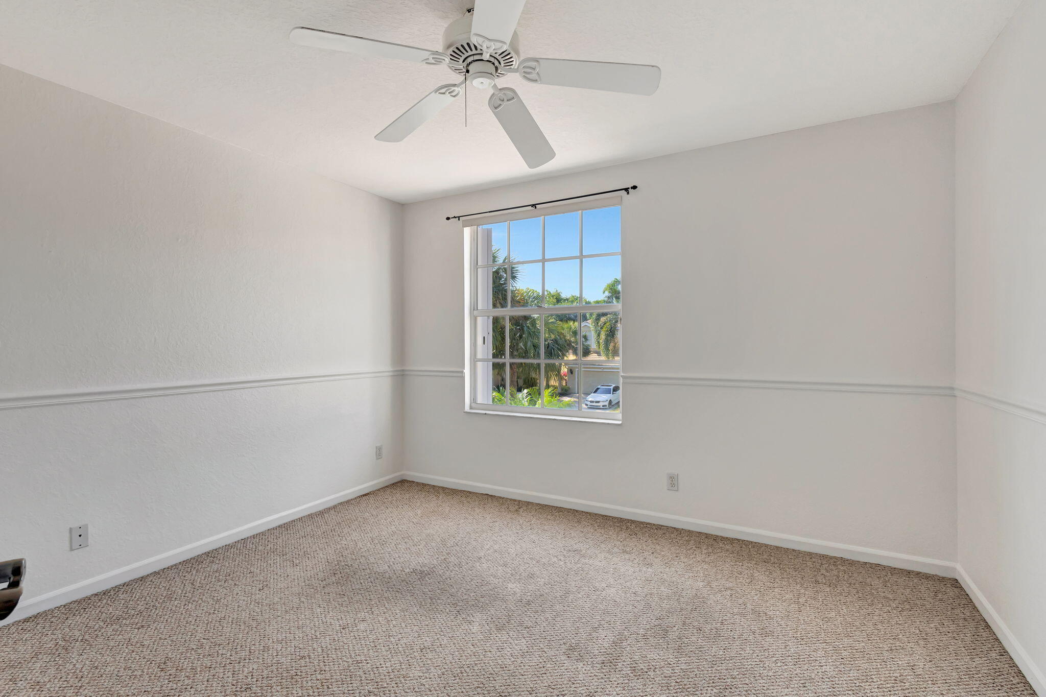 119 Canterbury Place