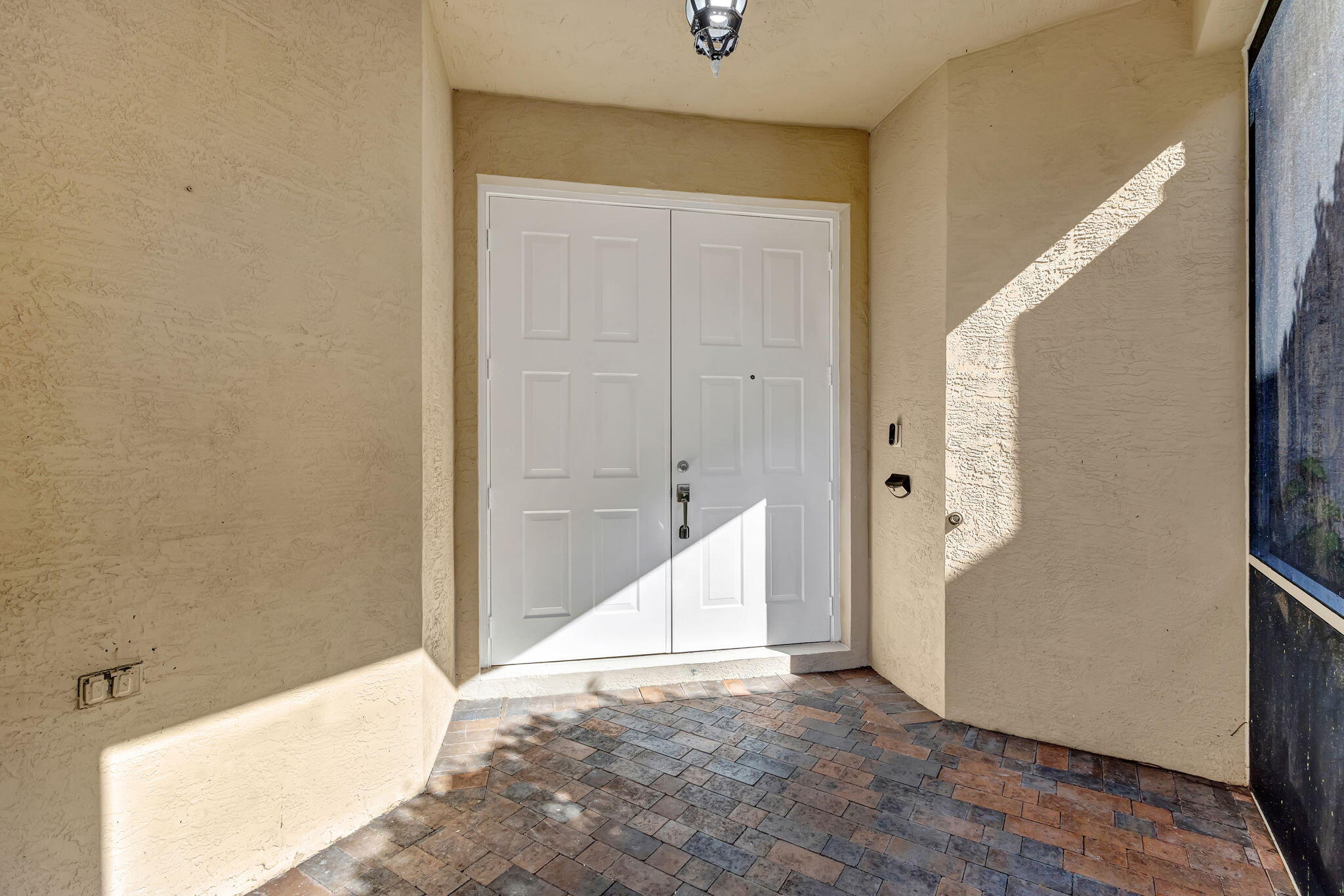 119 Canterbury Place