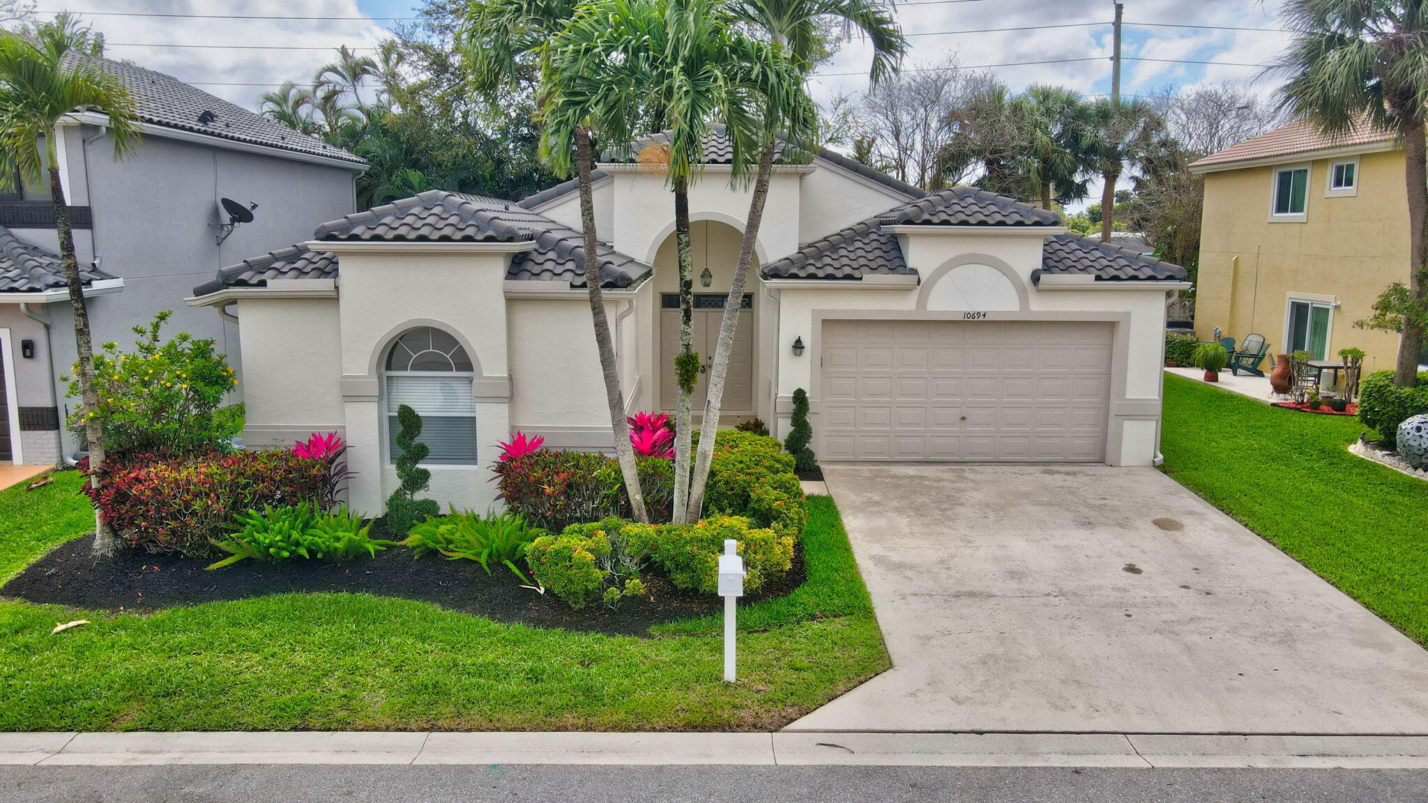 10694 Palm Spring Drive