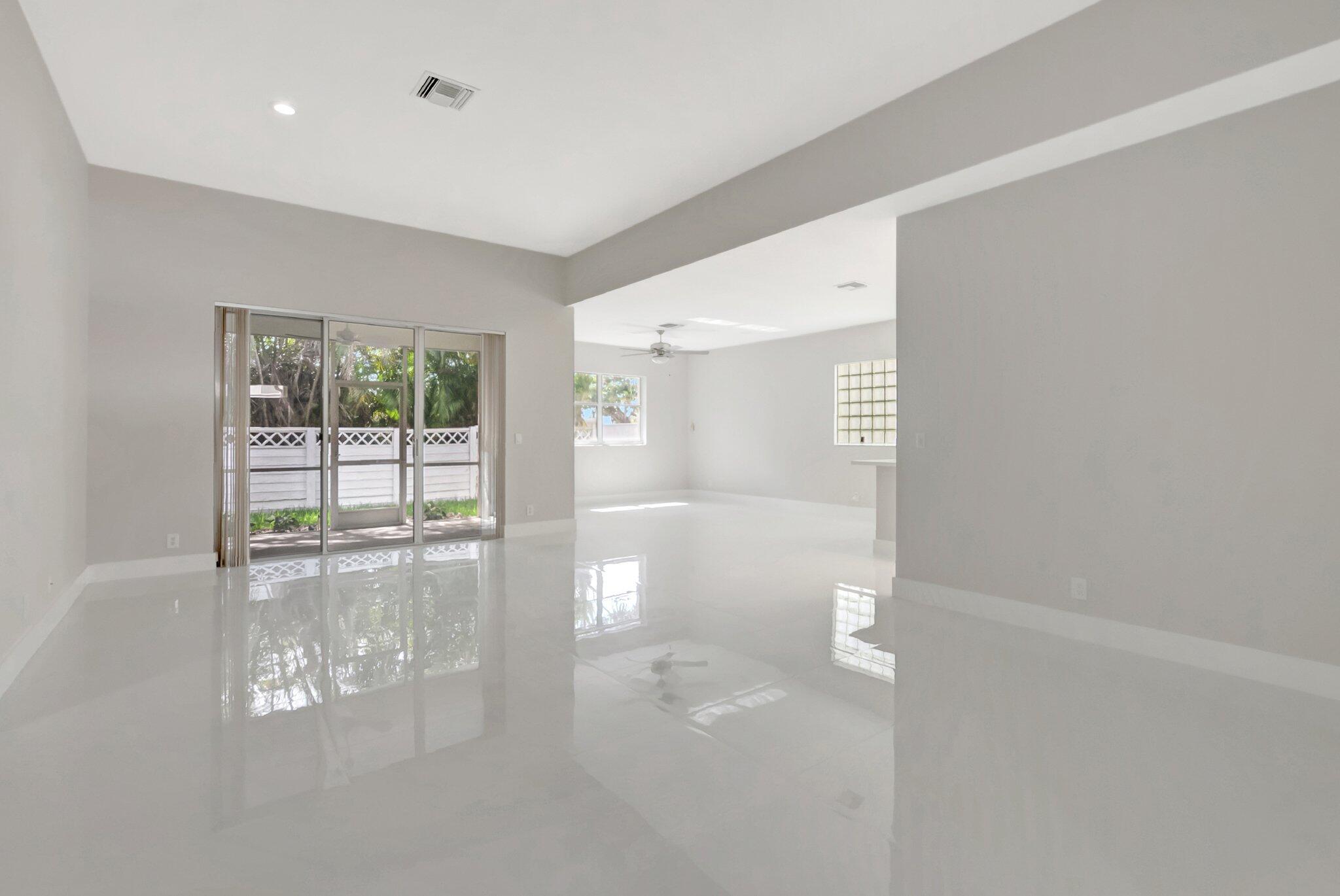 10694 Palm Spring Drive