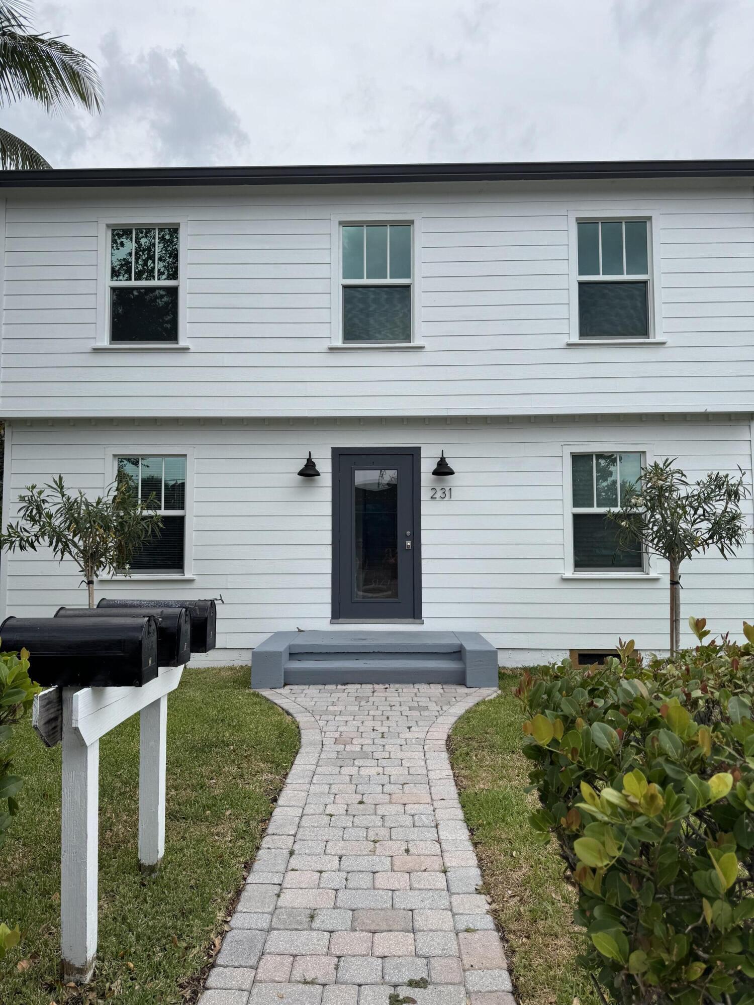 231 N L Street 3