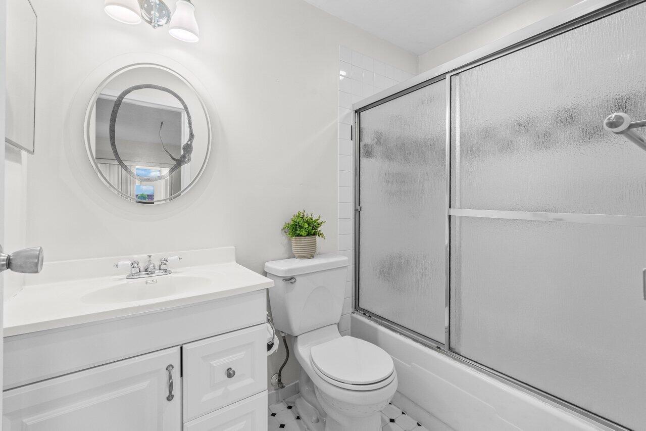 266 Seville L