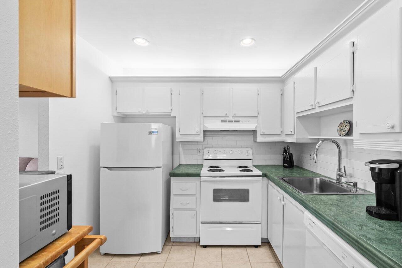 266 Seville L