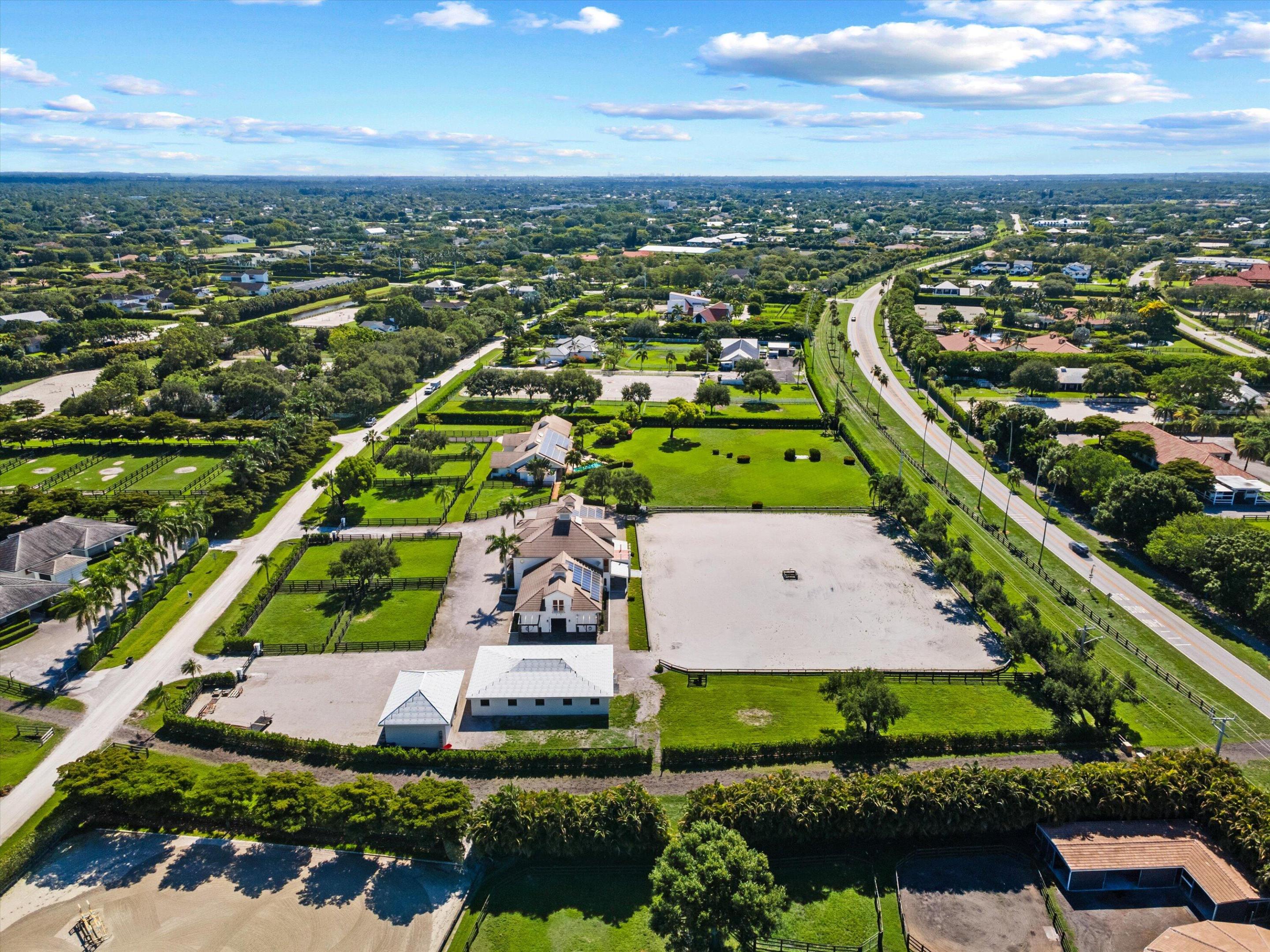 14596 Belmont Trace Barn