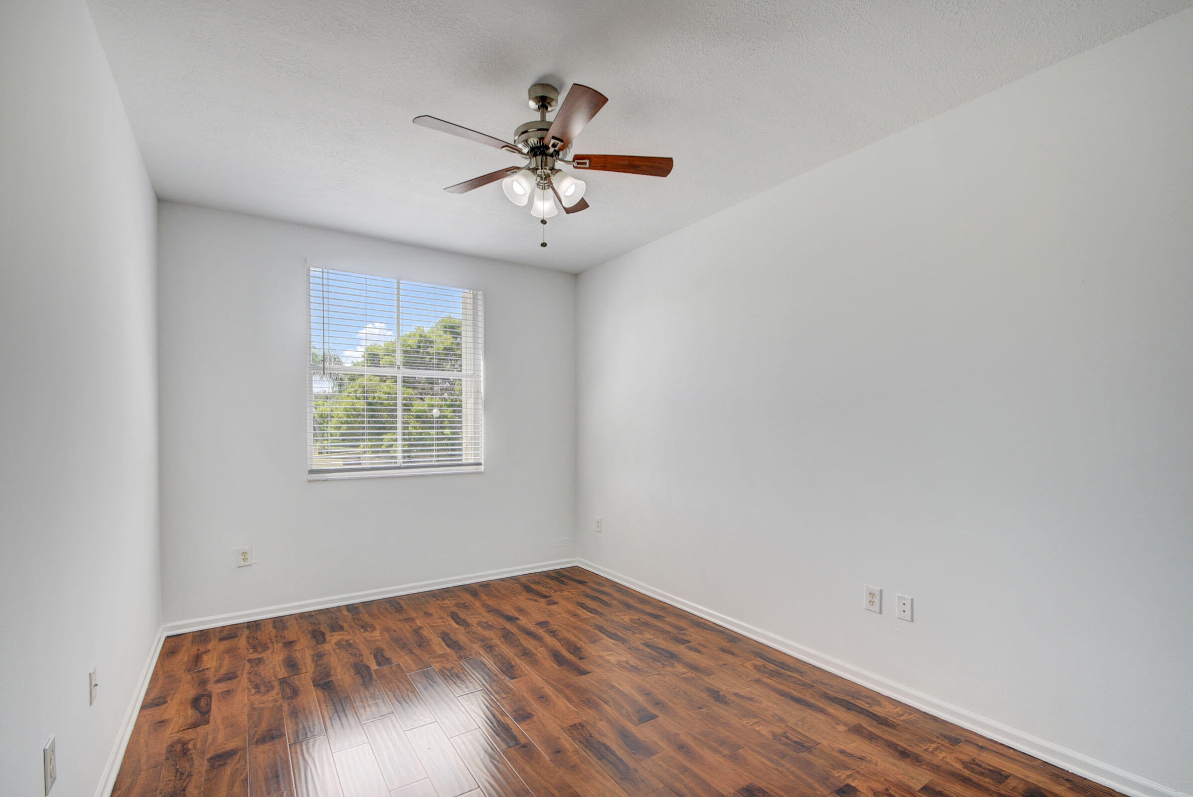 2020 Greenview Shores Boulevard 108