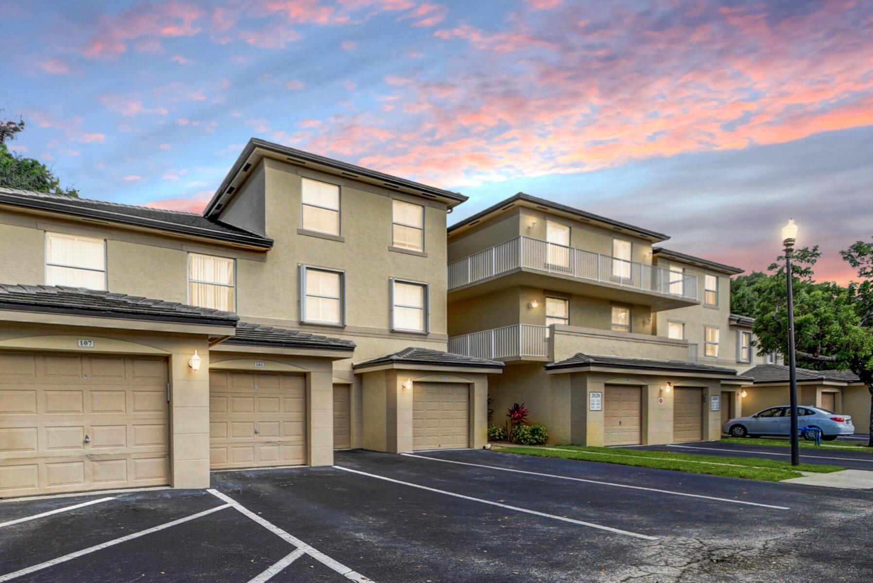 2020 Greenview Shores Boulevard 108
