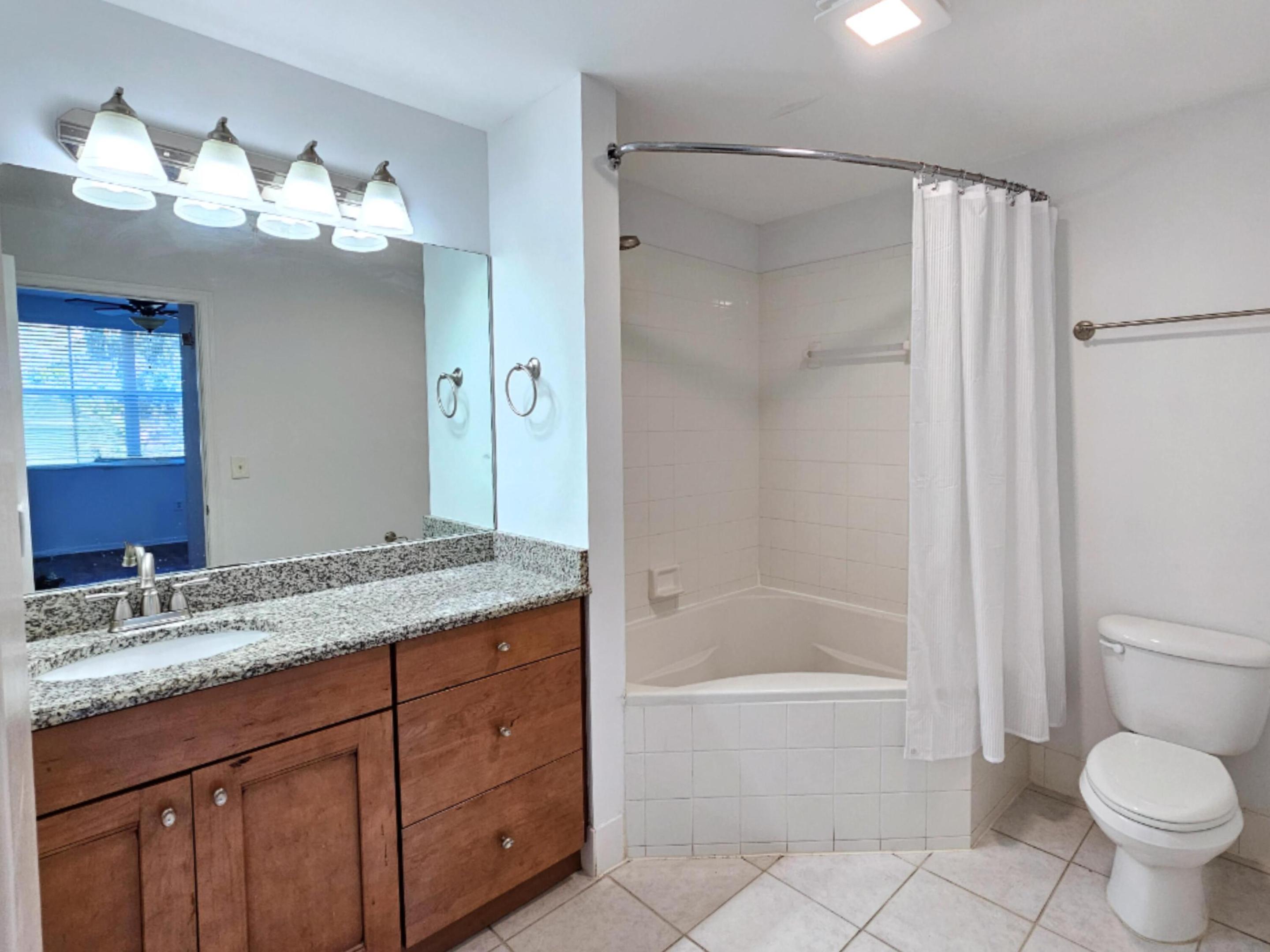 2020 Greenview Shores Boulevard 108