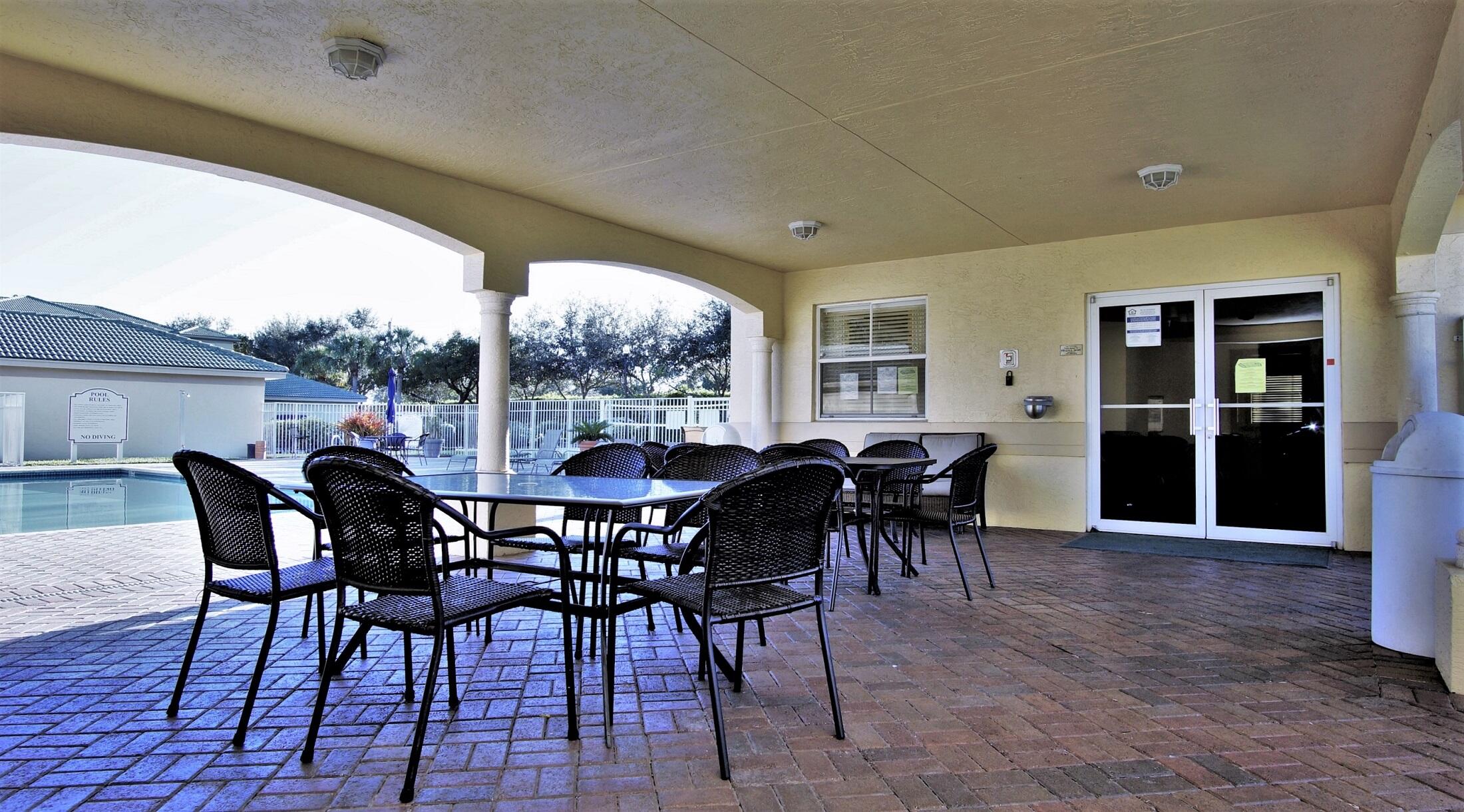 2020 Greenview Shores Boulevard 108