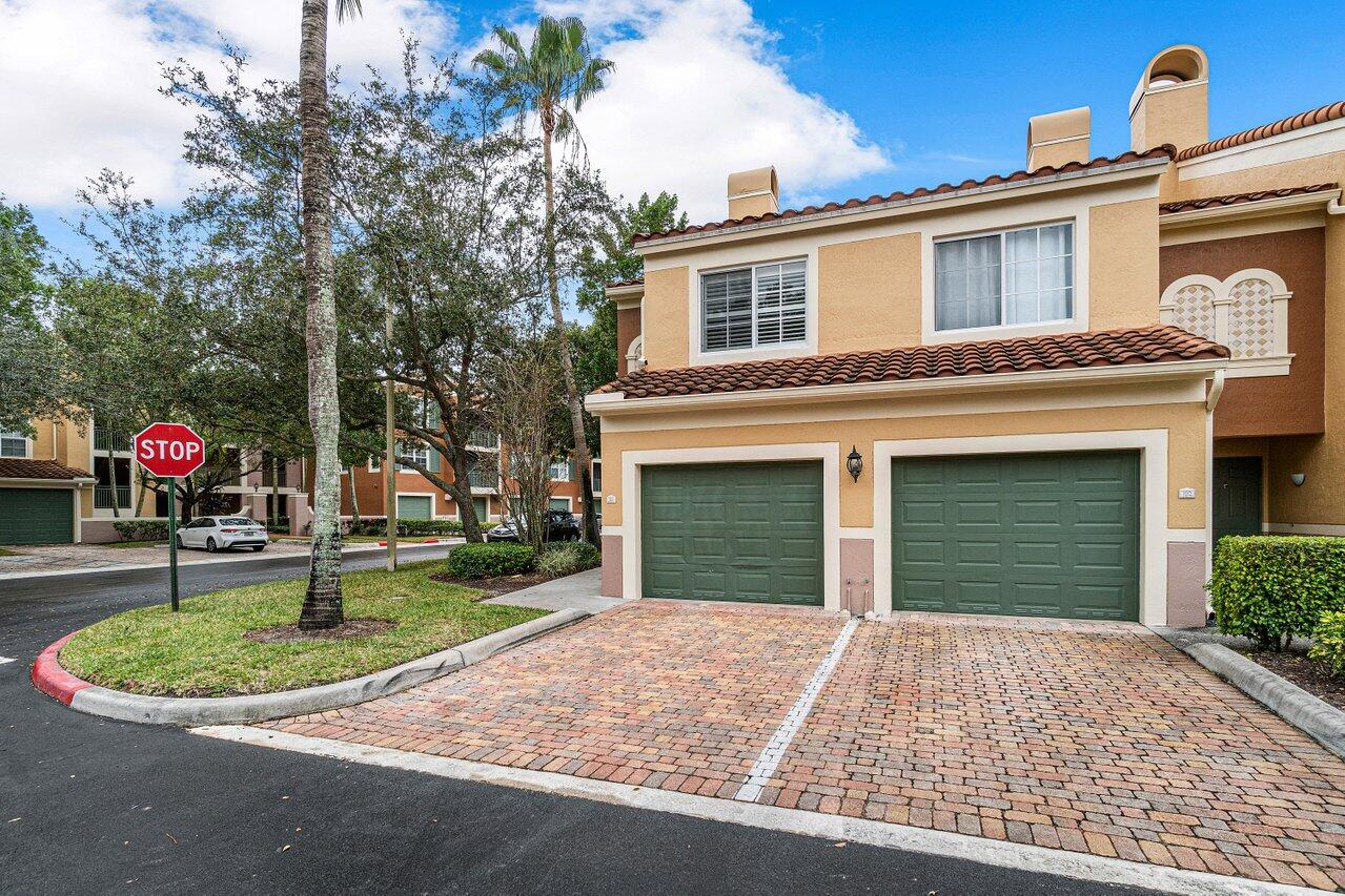 11785 Saint Andrews Place 101