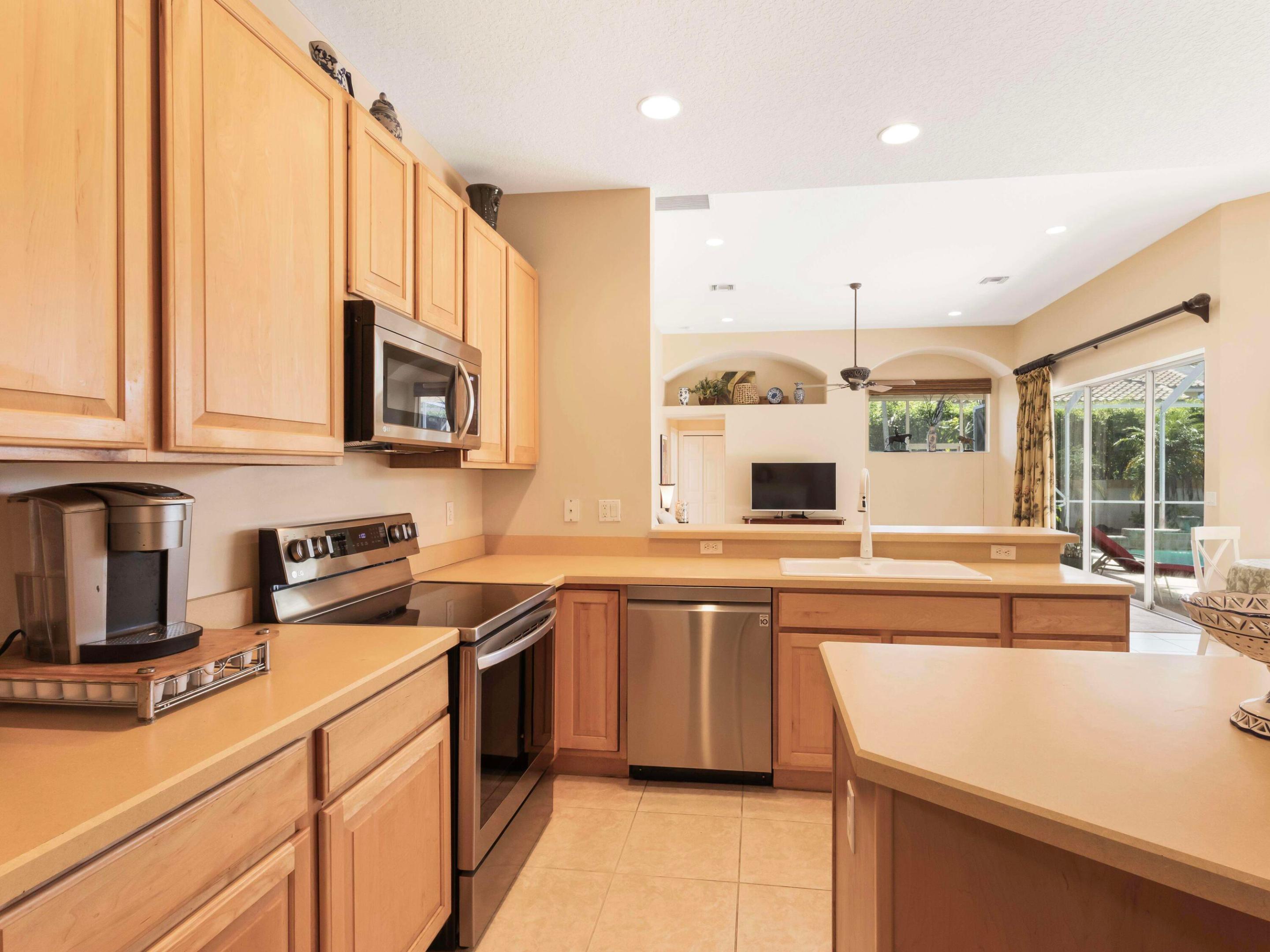 7134 Brunswick Circle