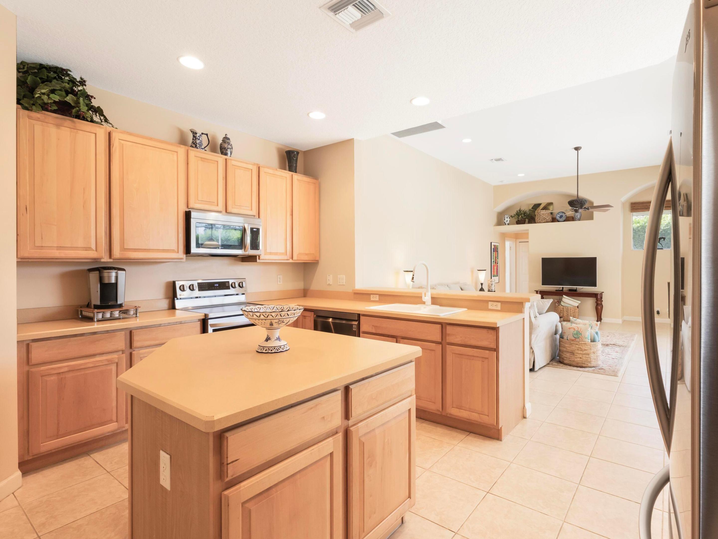 7134 Brunswick Circle
