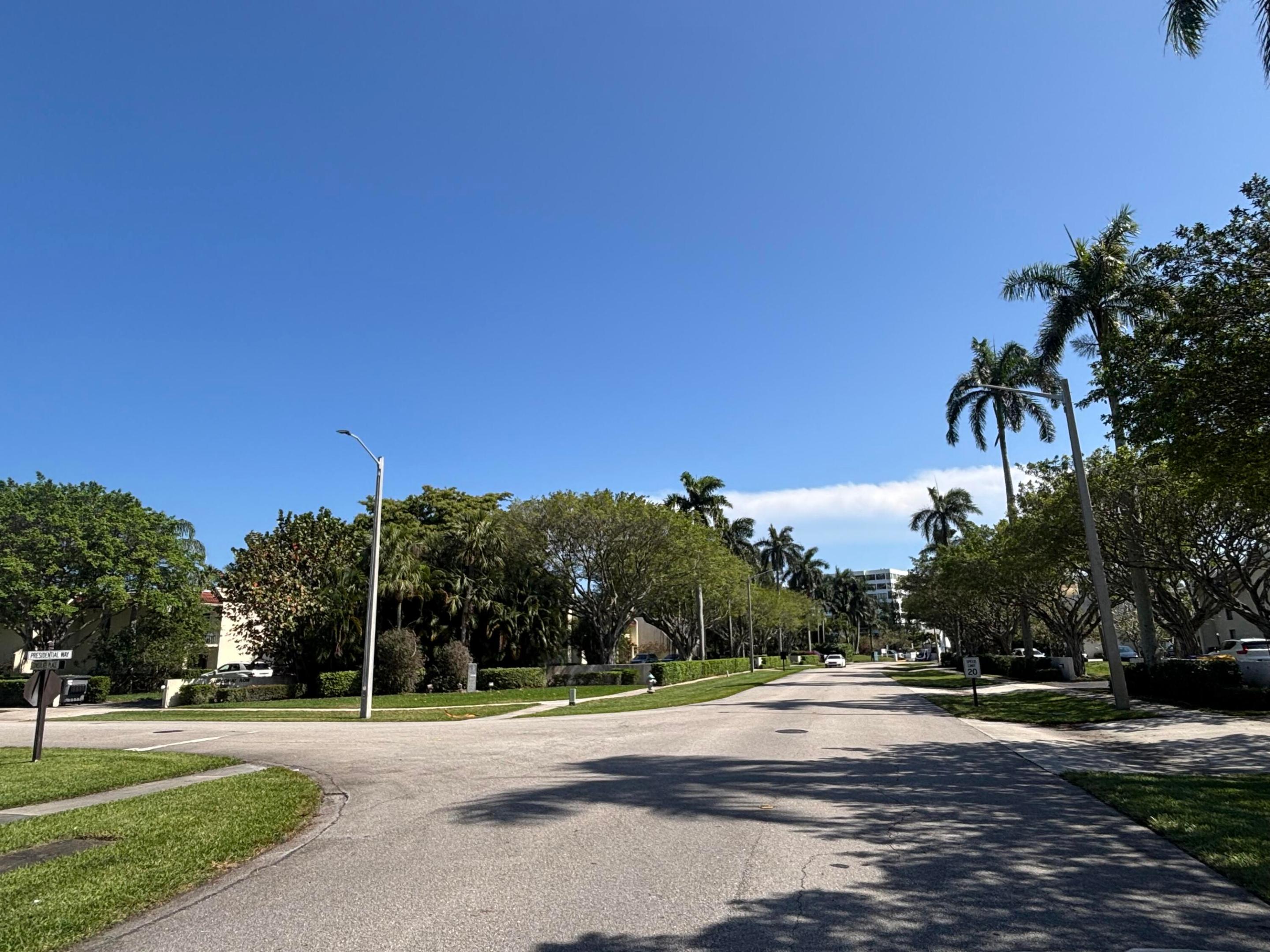 1705 Presidential Way N B101