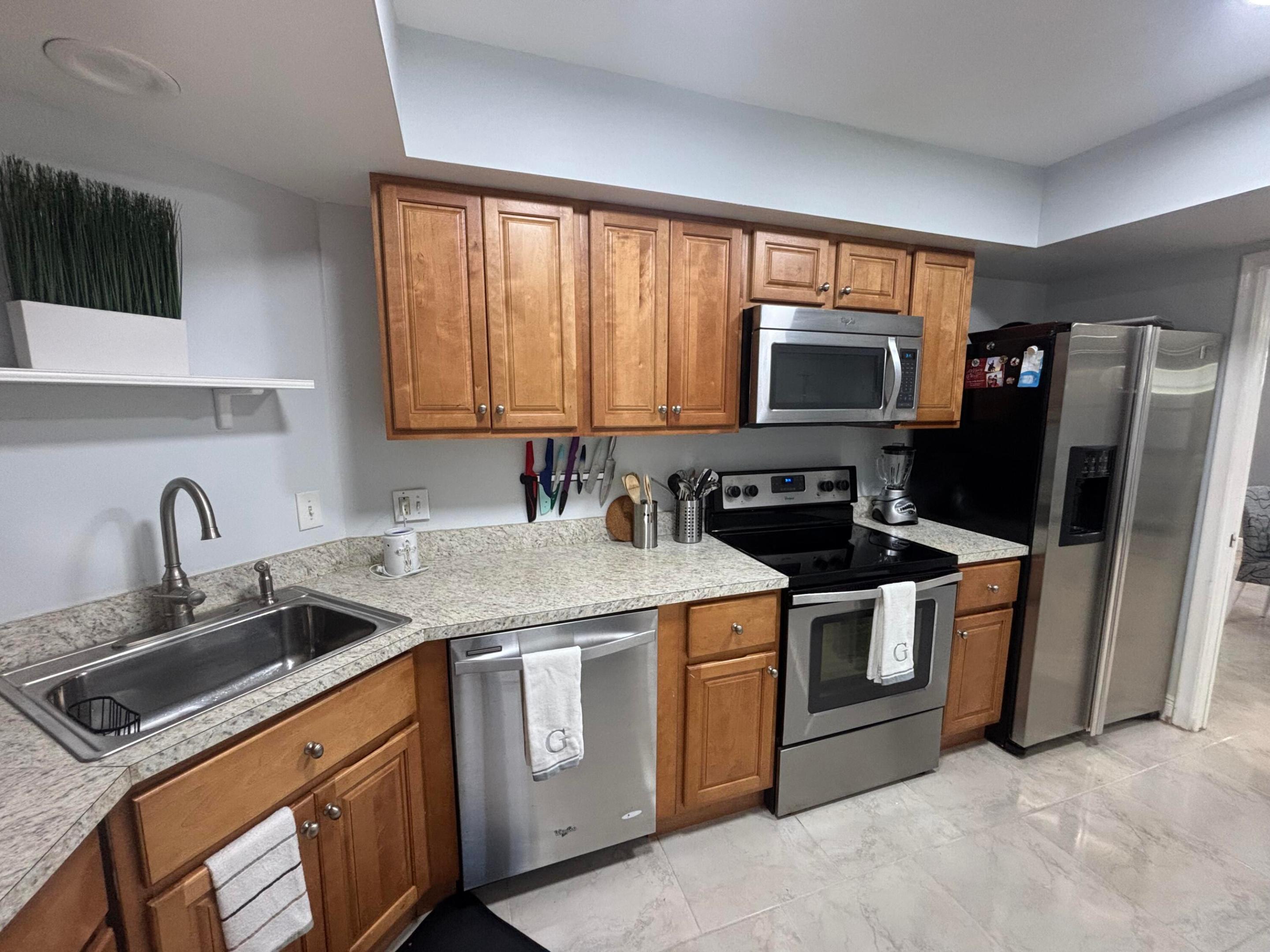 1705 Presidential Way N B101