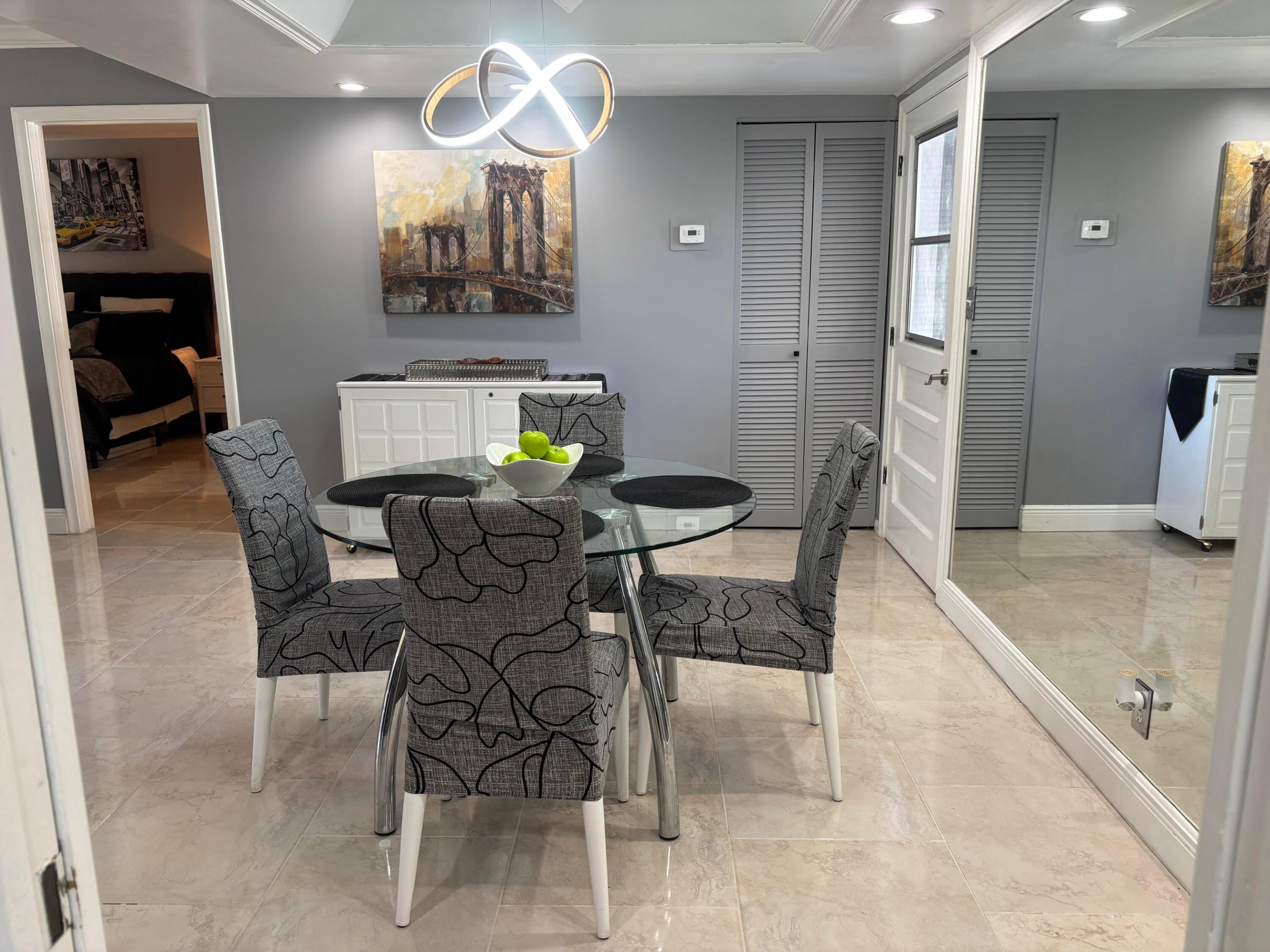 1705 Presidential Way N B101