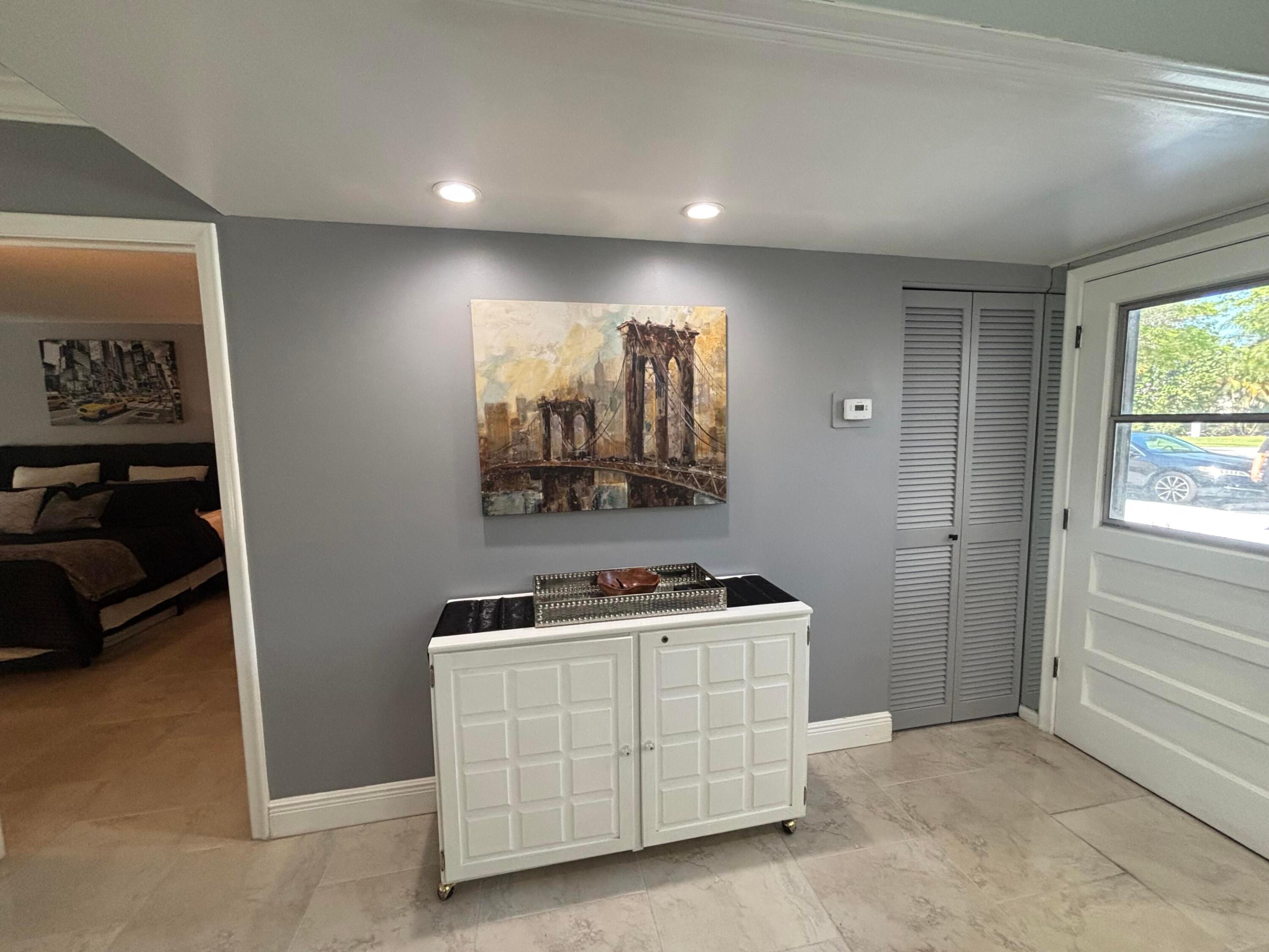 1705 Presidential Way N B101