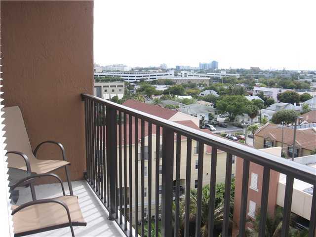 1801 N Flagler Drive 918
