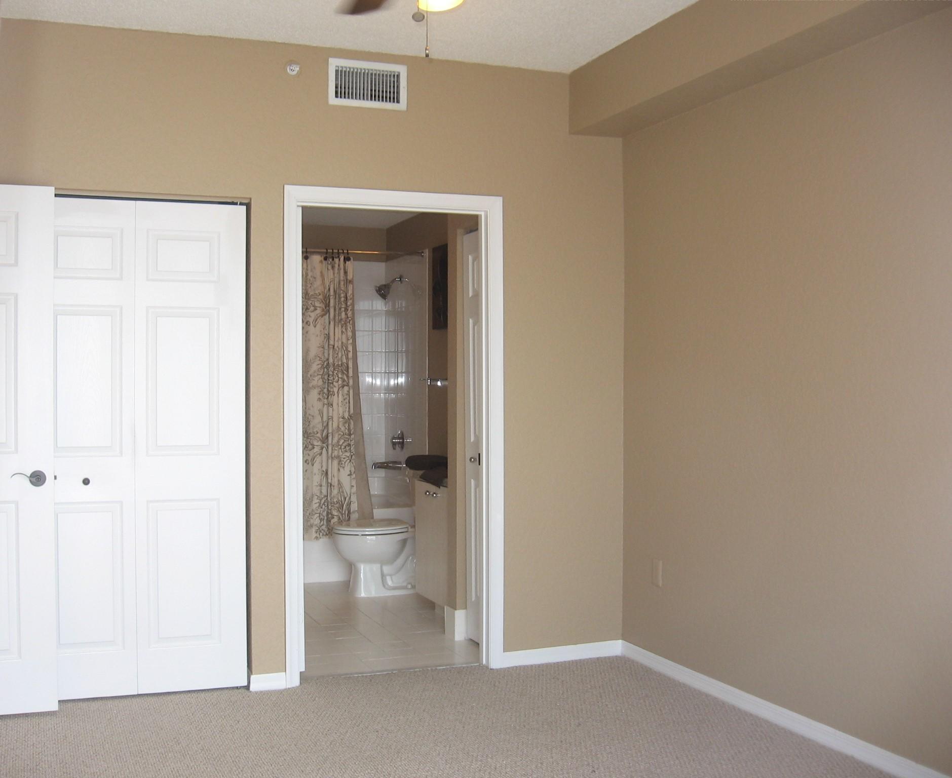 1801 N Flagler Drive 918