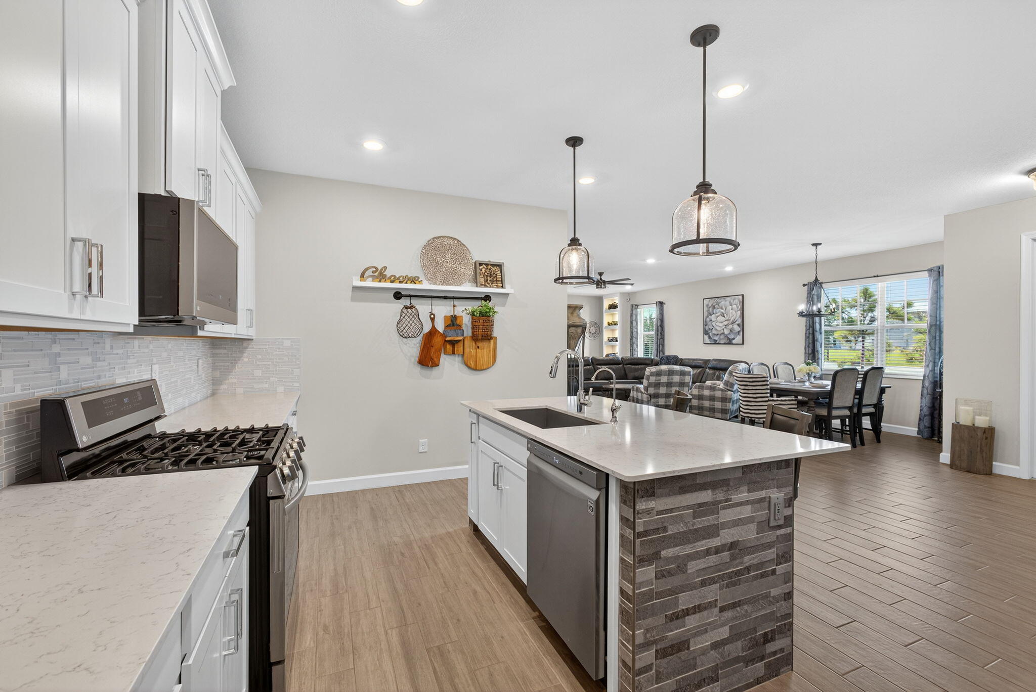 1220 Haywagon Trail