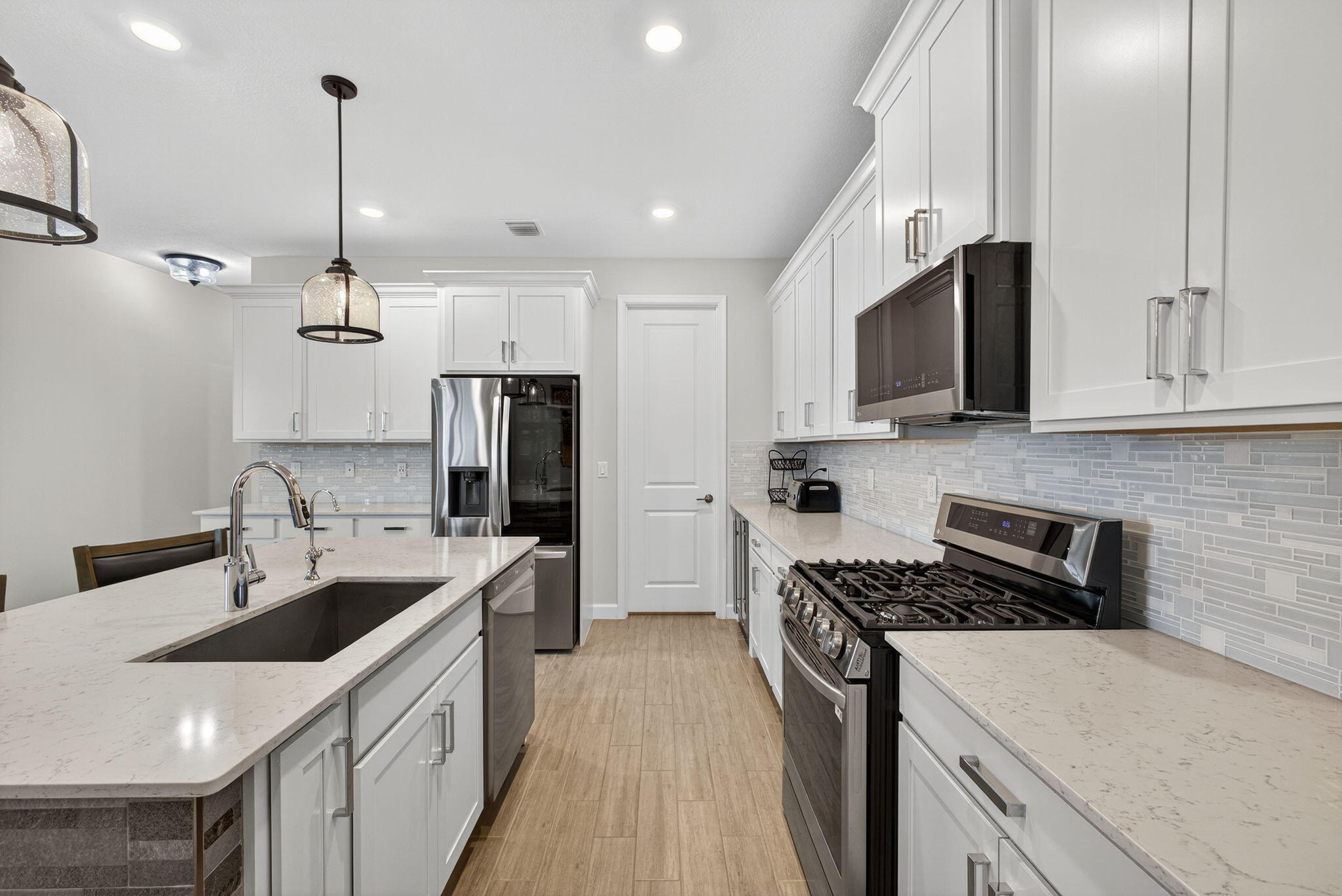1220 Haywagon Trail