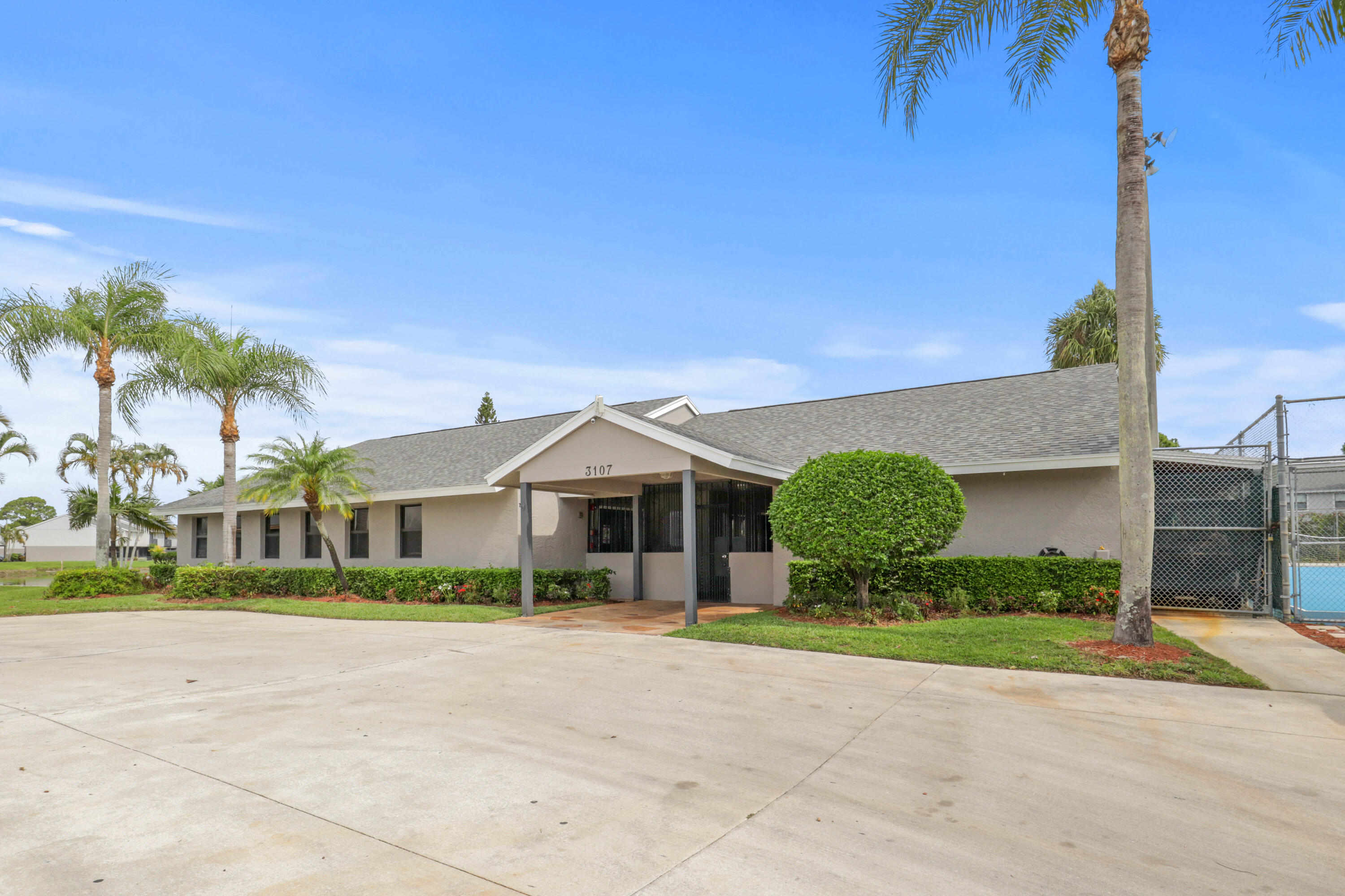 4505 Pier Drive