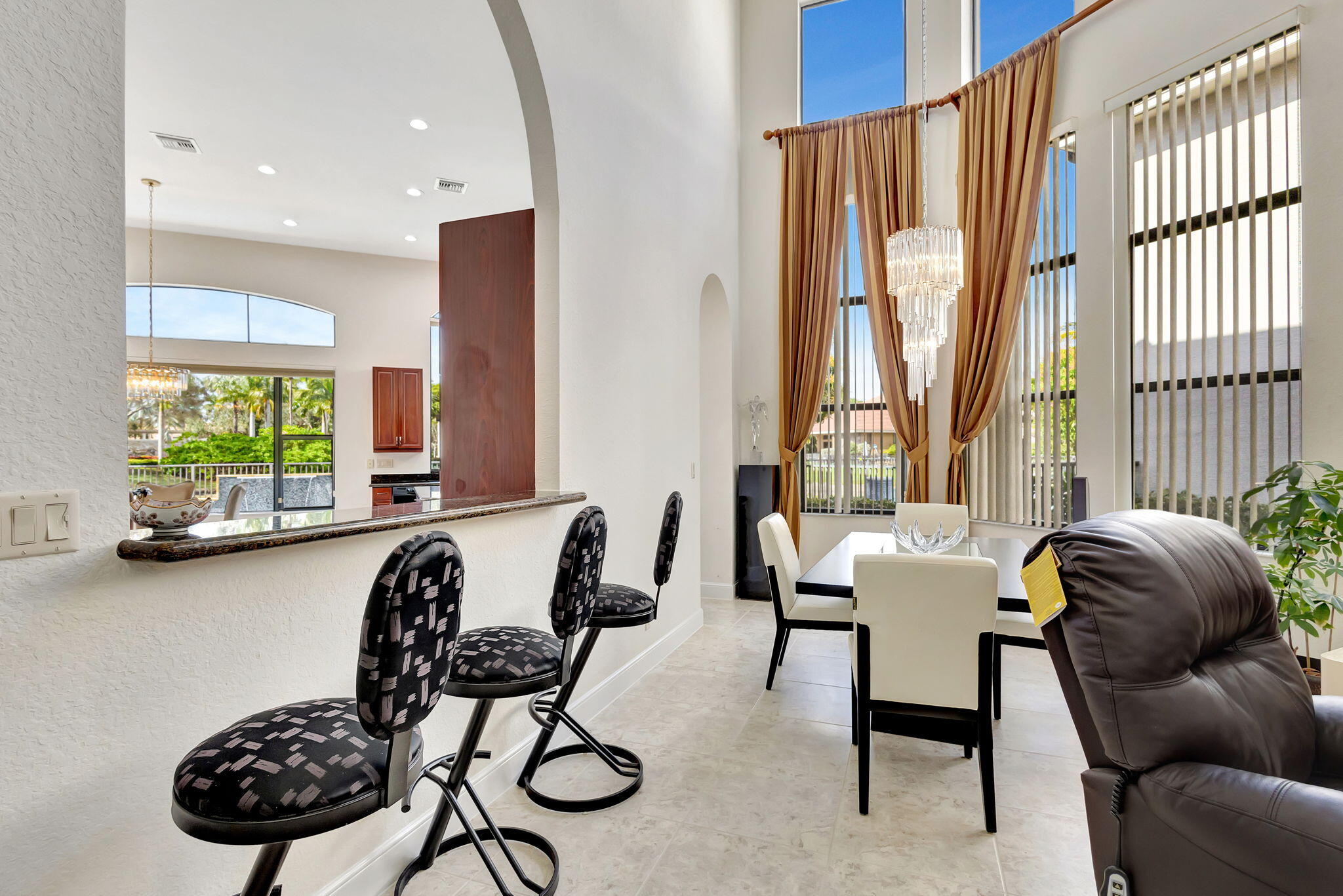 3553 Collonade Drive