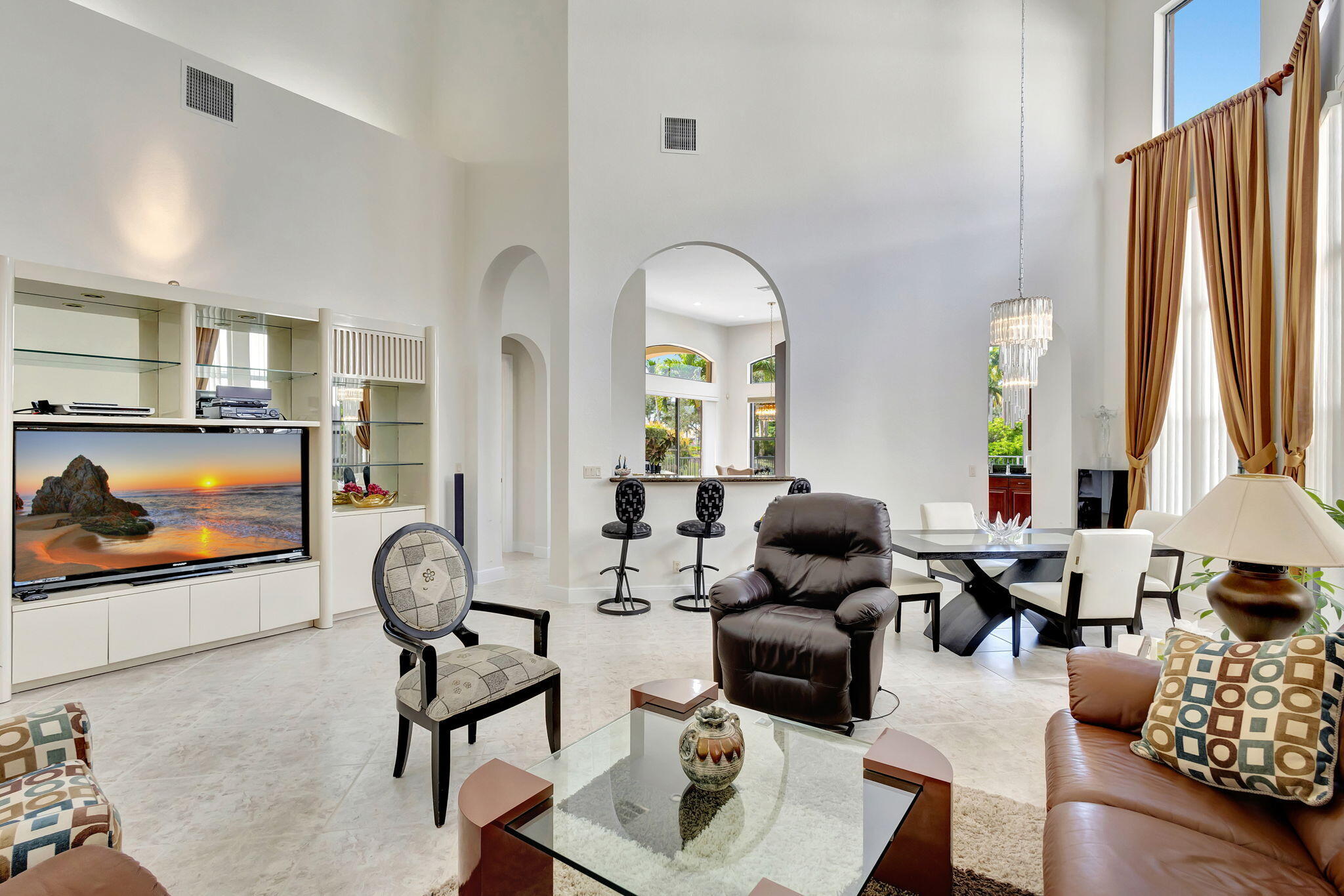 3553 Collonade Drive