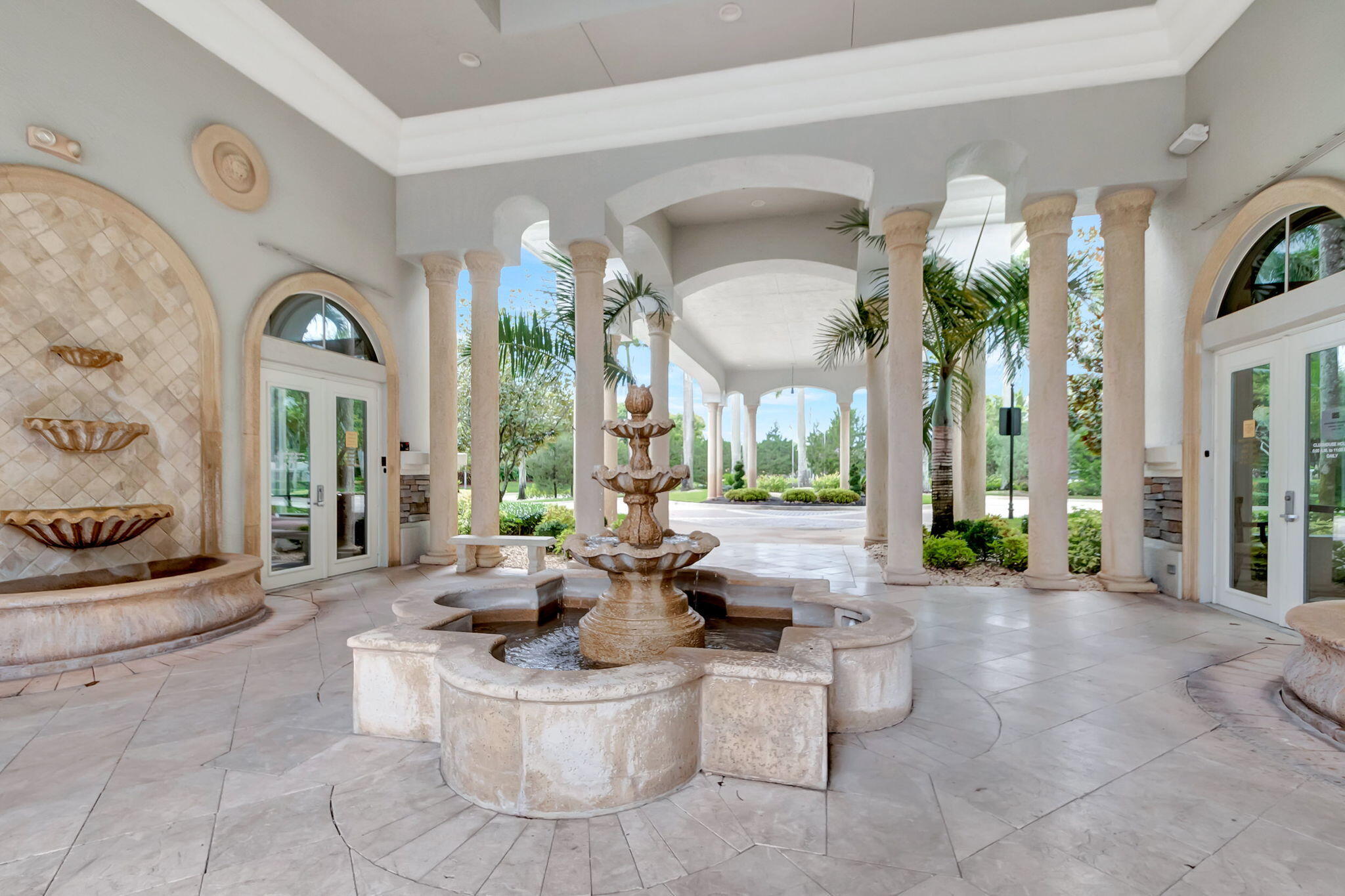 3553 Collonade Drive