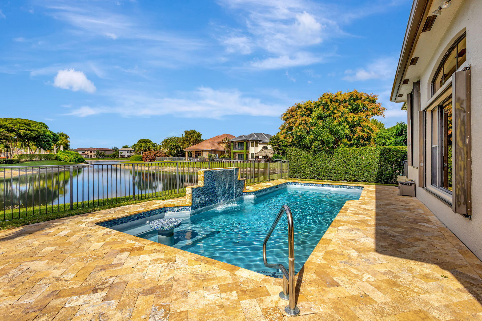 3553 Collonade Drive
