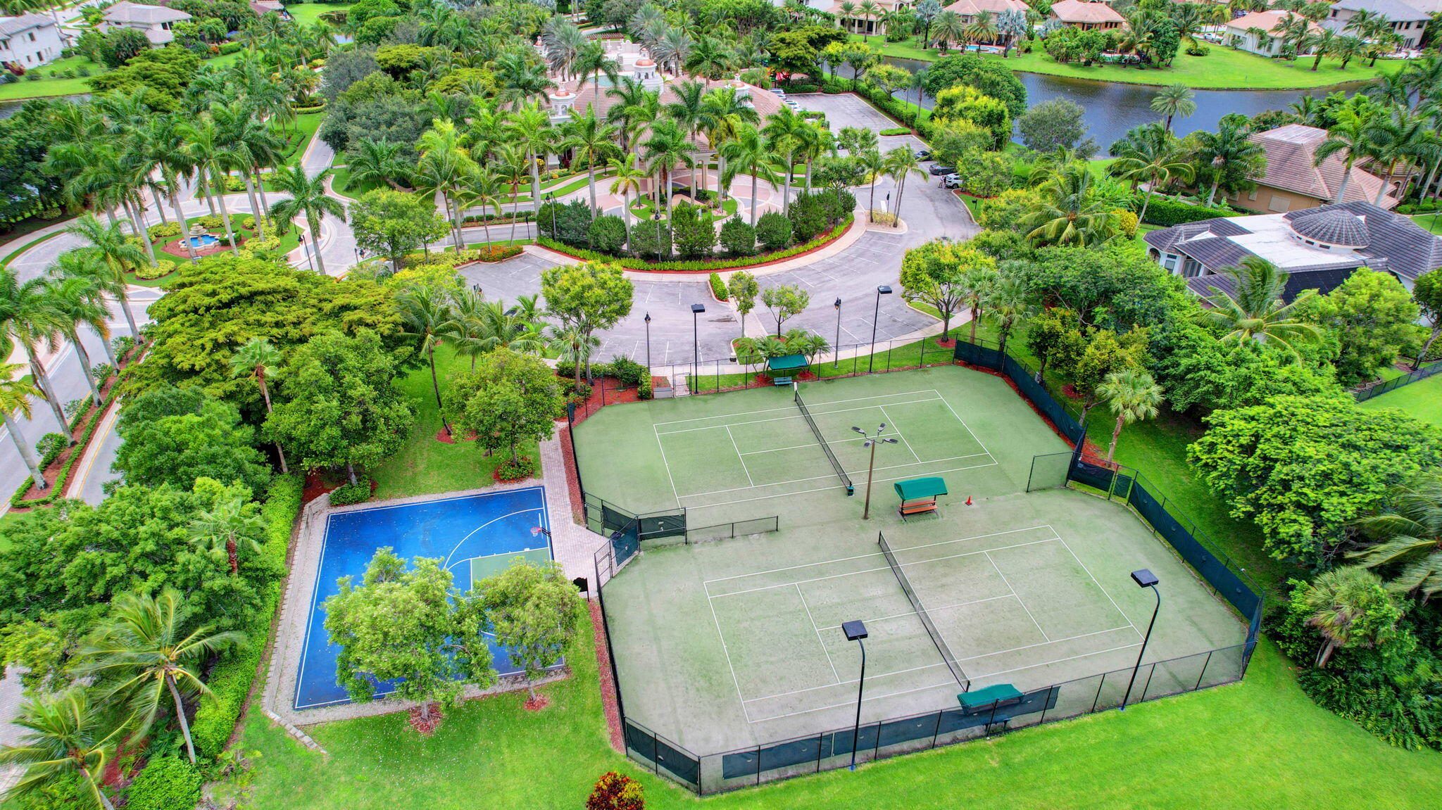 3553 Collonade Drive