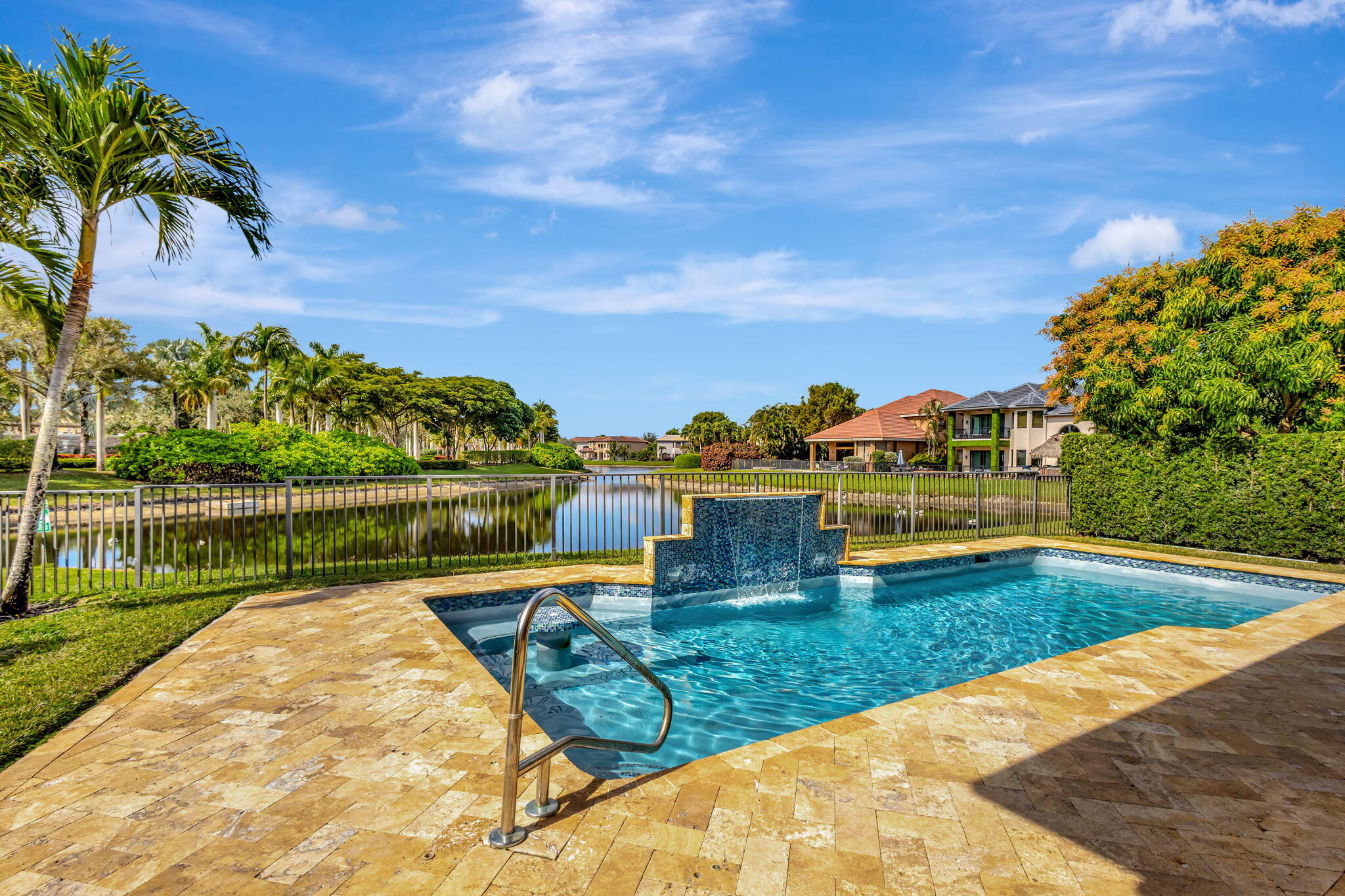 3553 Collonade Drive
