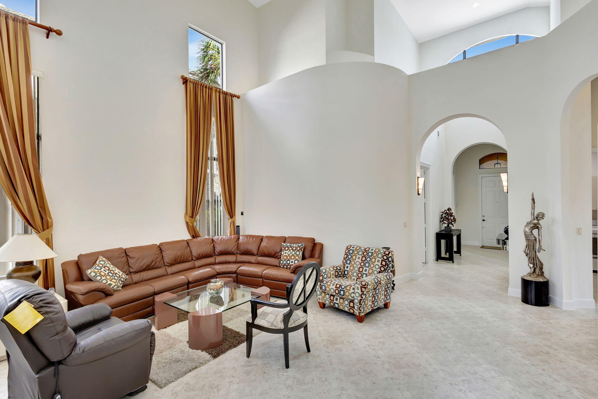 3553 Collonade Drive