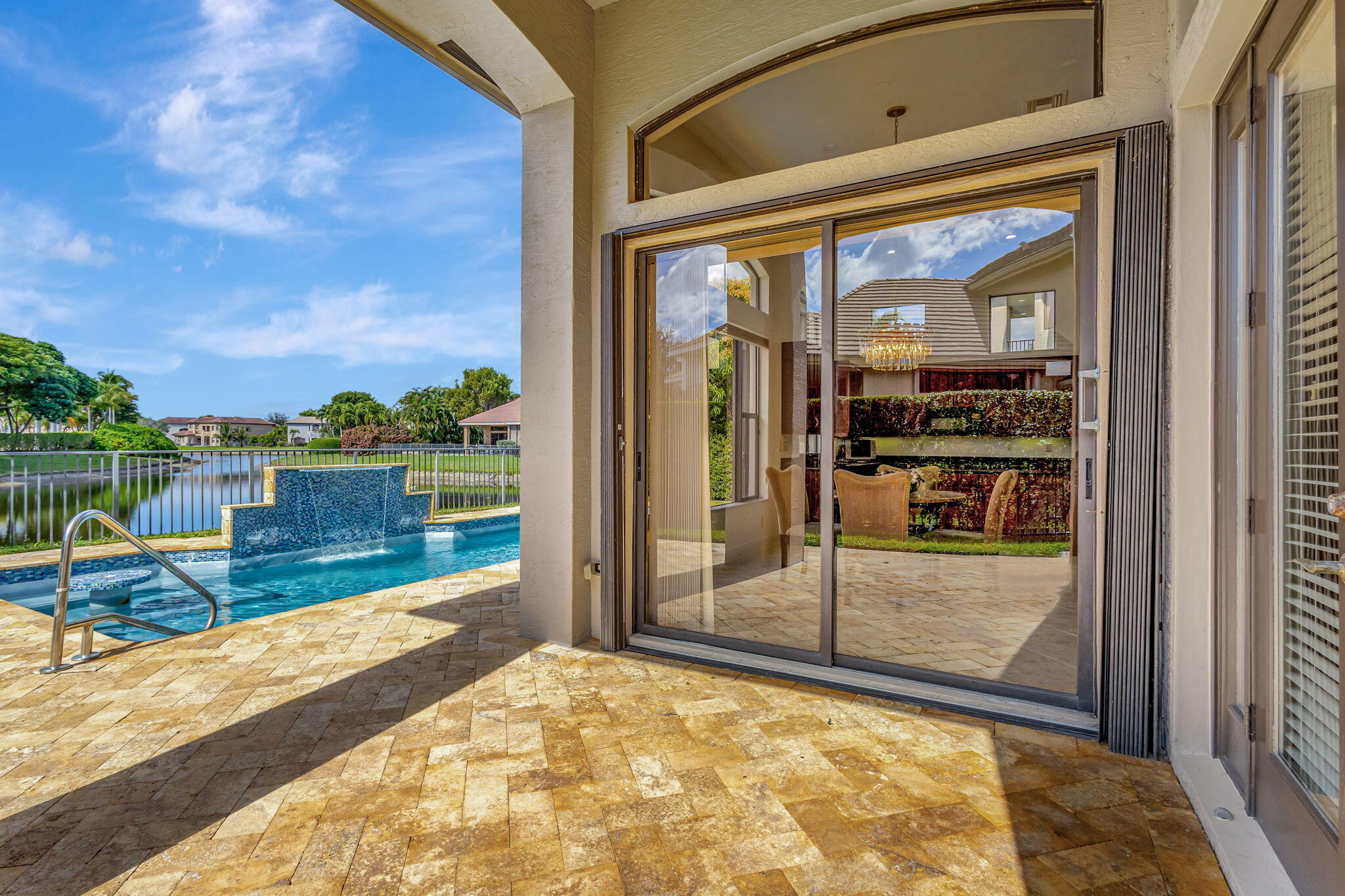 3553 Collonade Drive