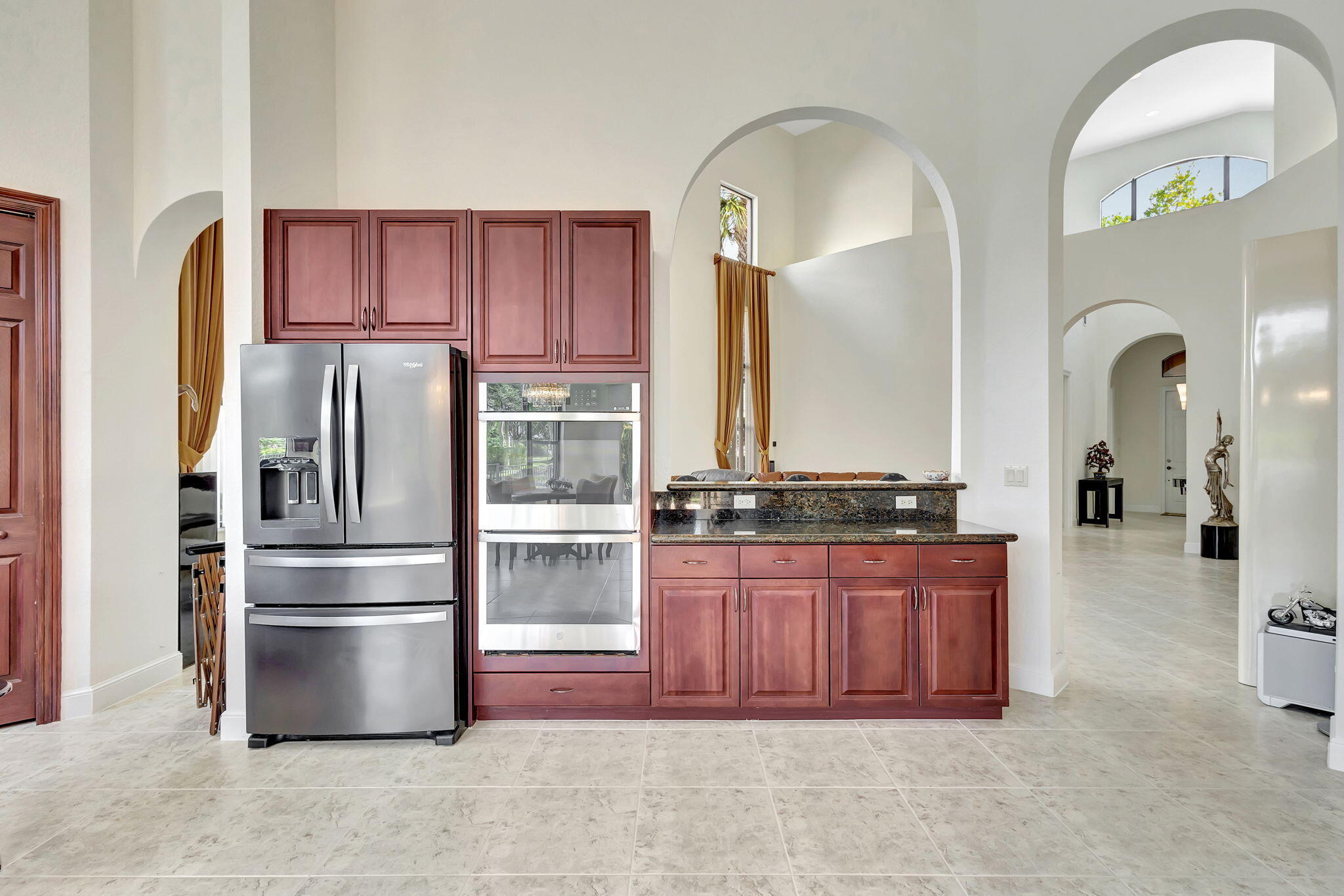 3553 Collonade Drive