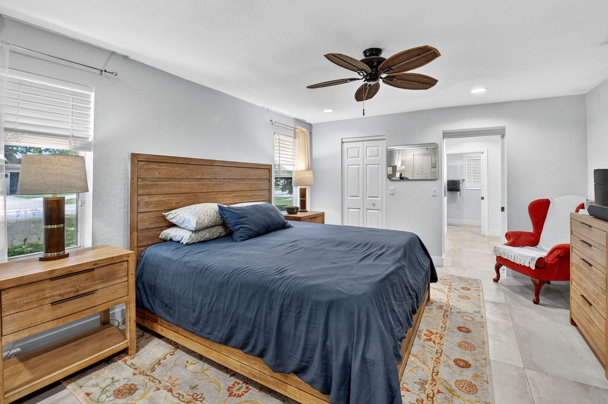 1216 NW 8th Court