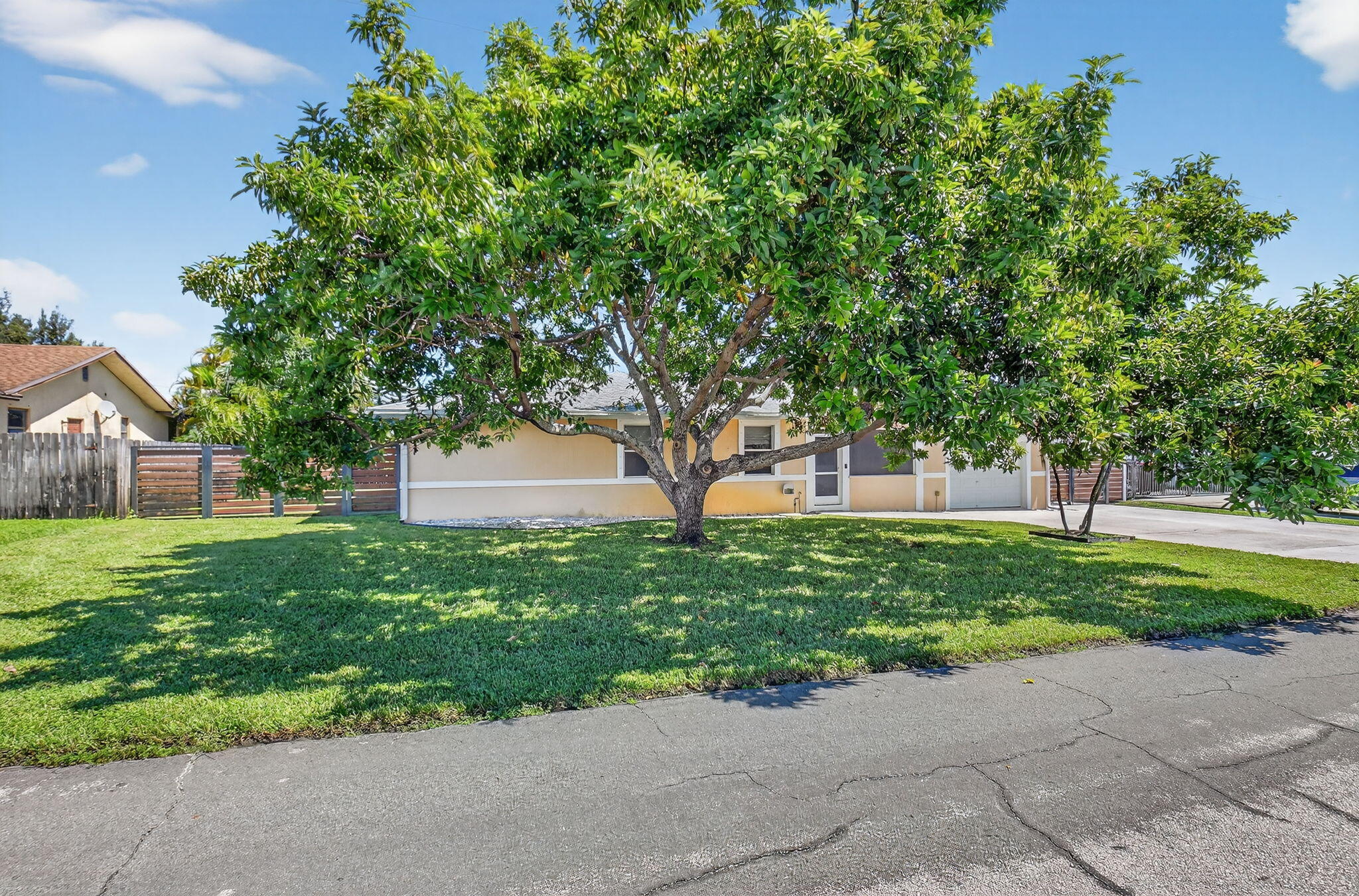 1216 NW 8th Court