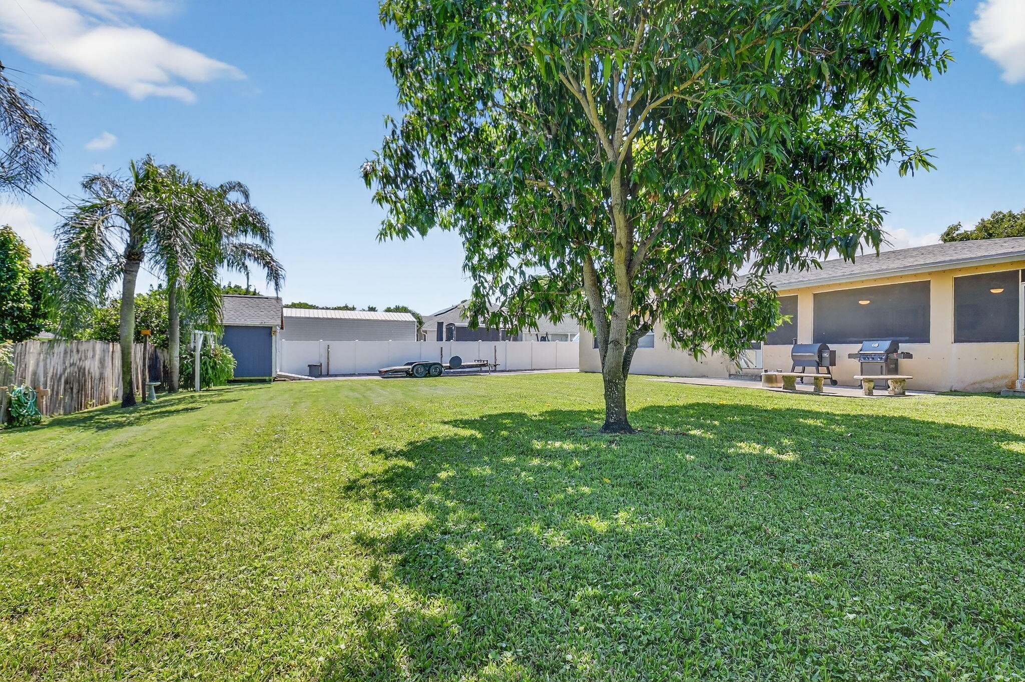 1216 NW 8th Court