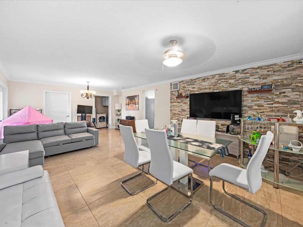 3925 Tuskegee Drive