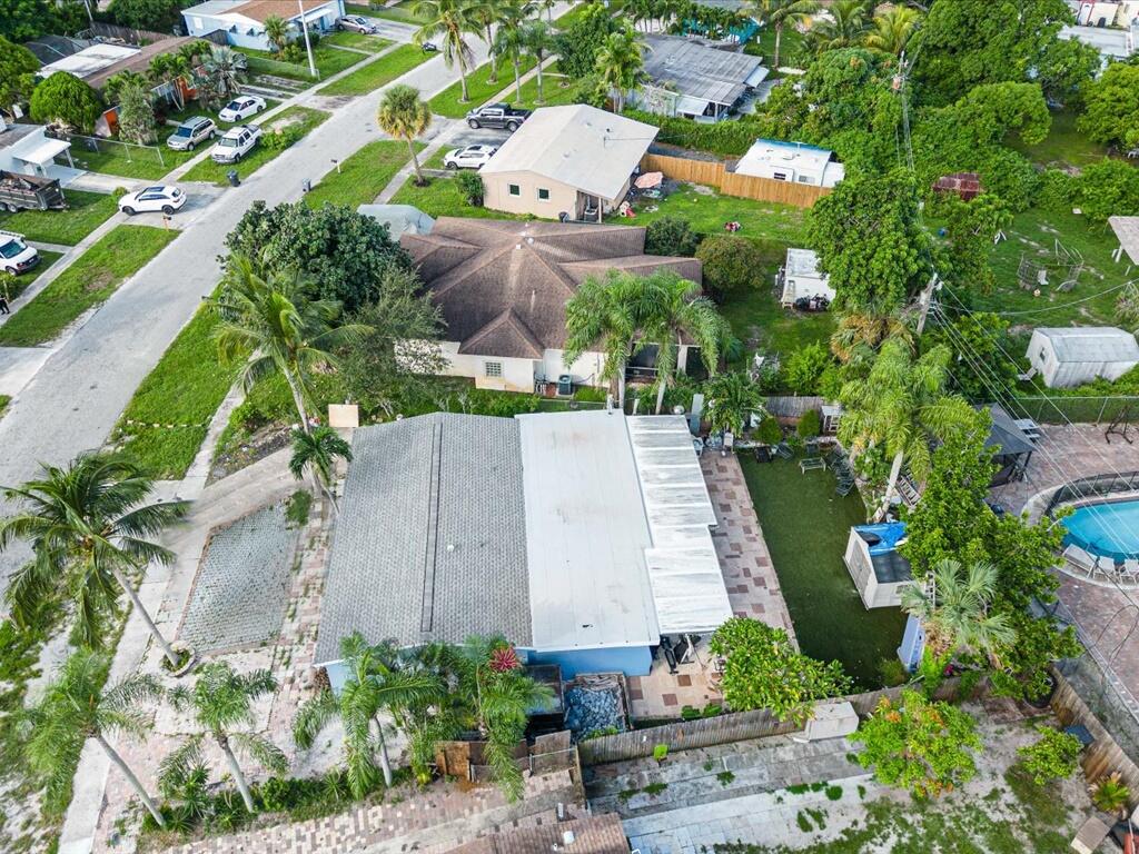 3925 Tuskegee Drive