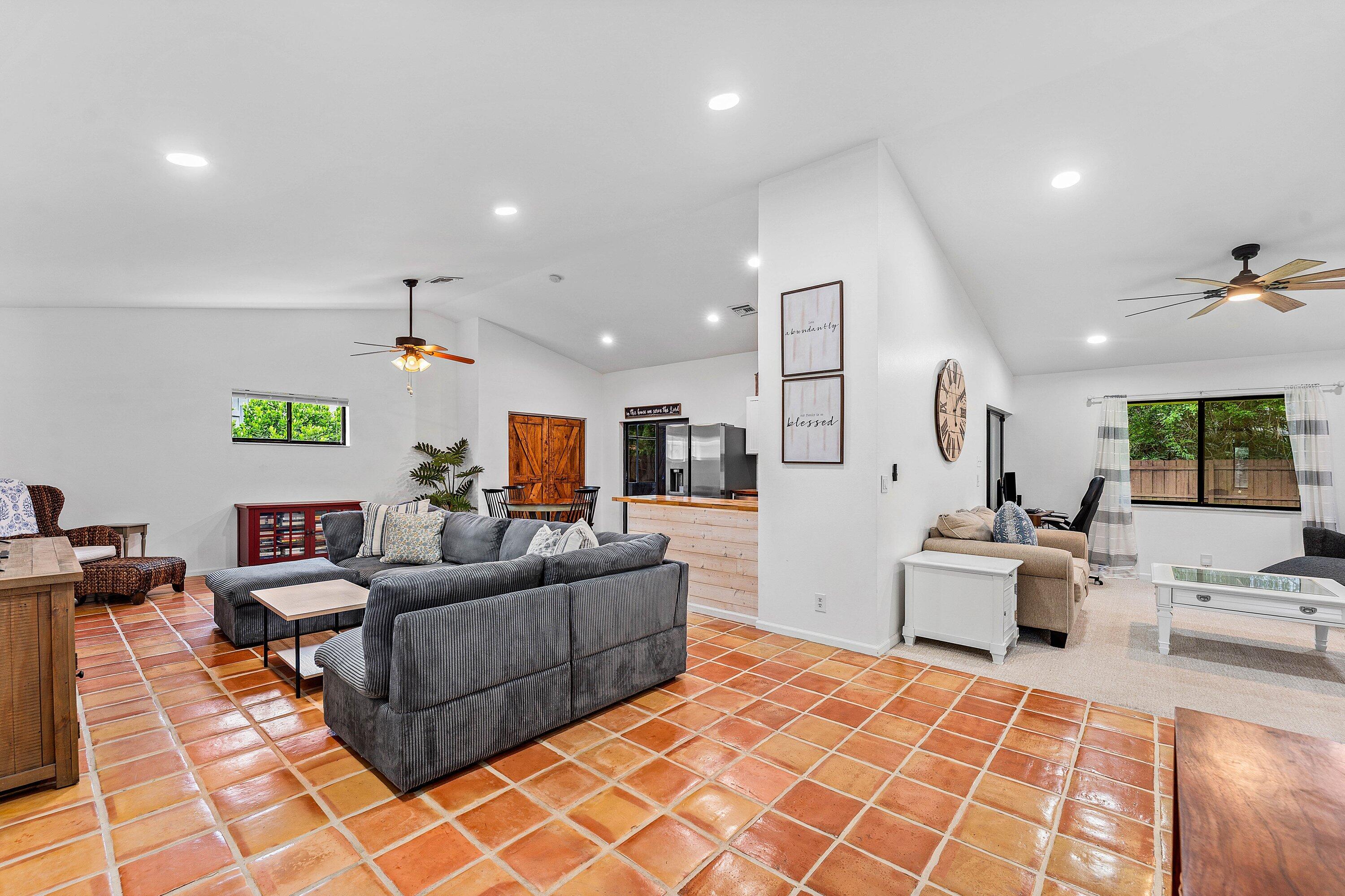 14271 Flora Lane