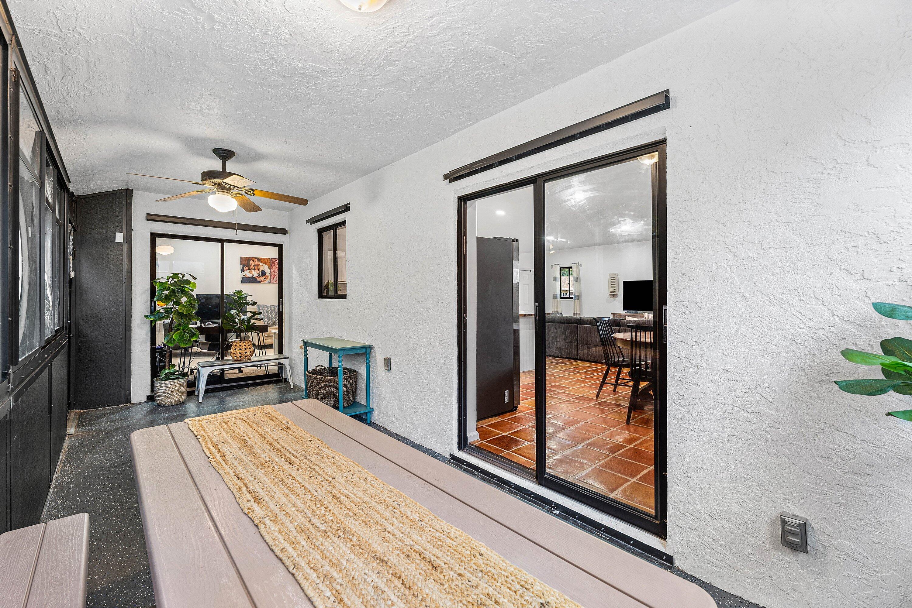 14271 Flora Lane