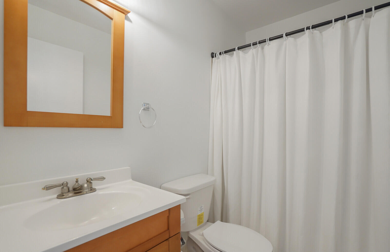 2533 Bedford Mews Dr