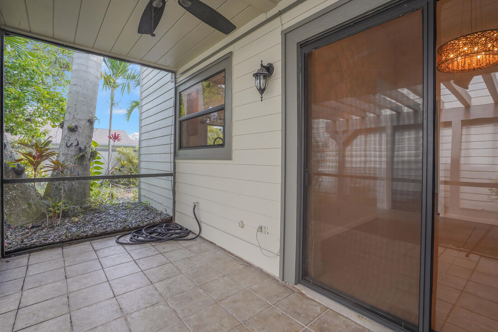 2533 Bedford Mews Dr
