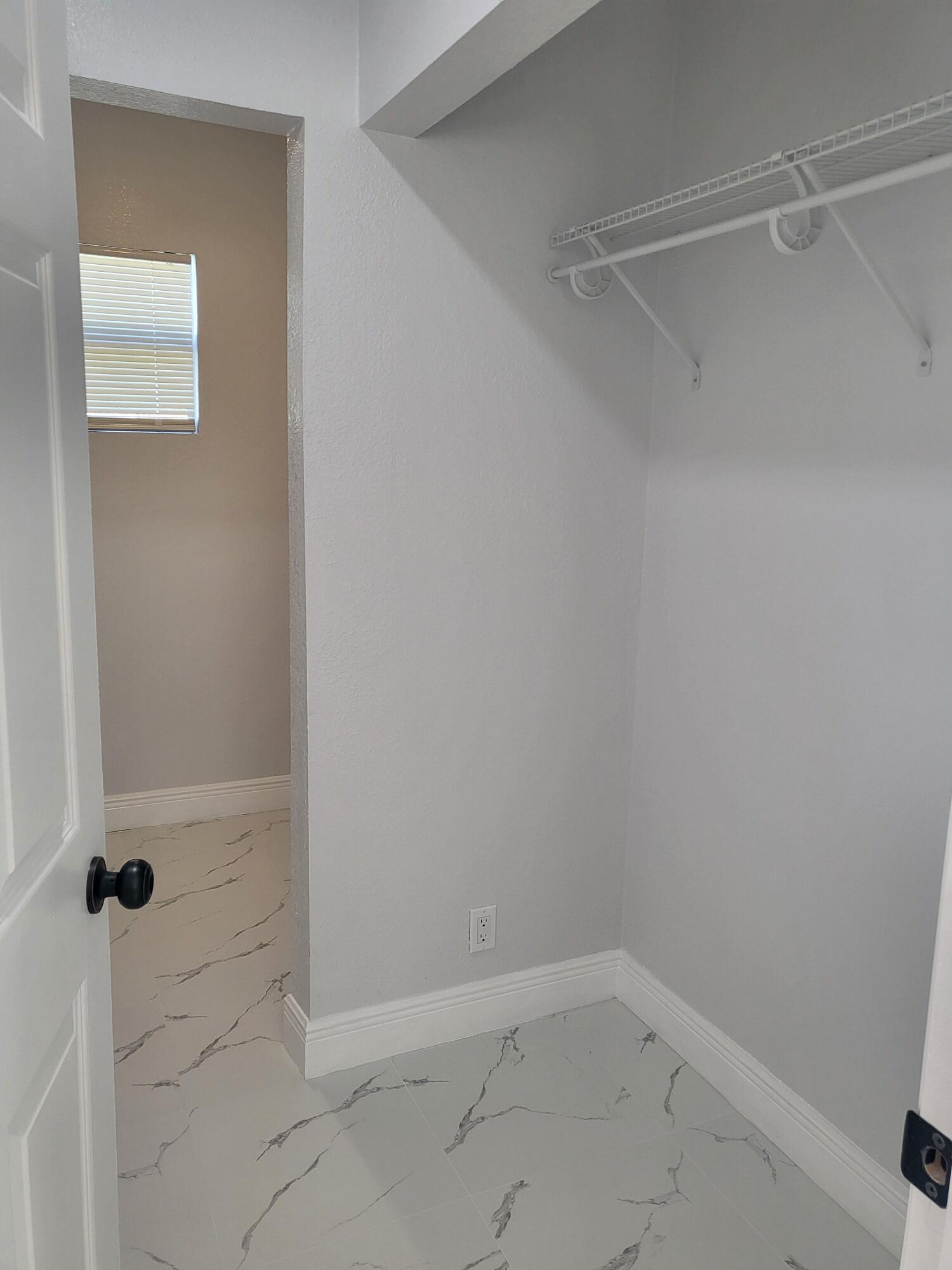 1119 W 32nd Street