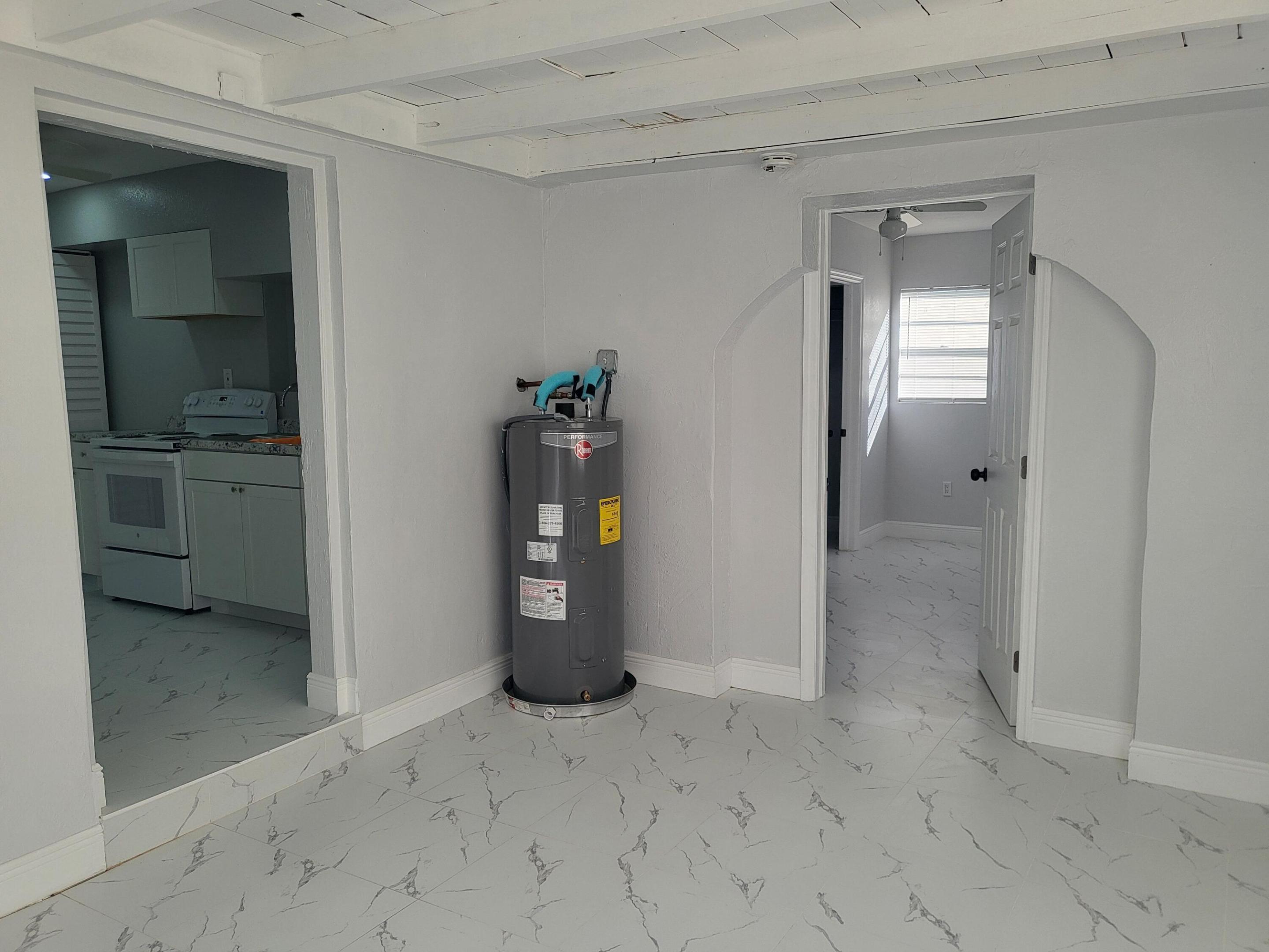 1119 W 32nd Street