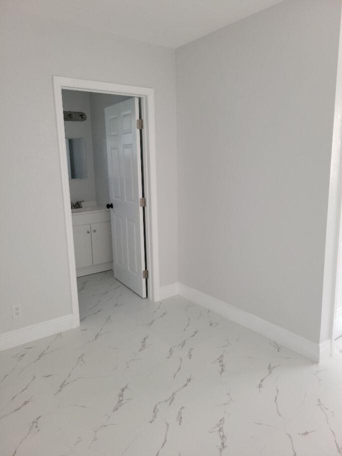 1119 W 32nd Street