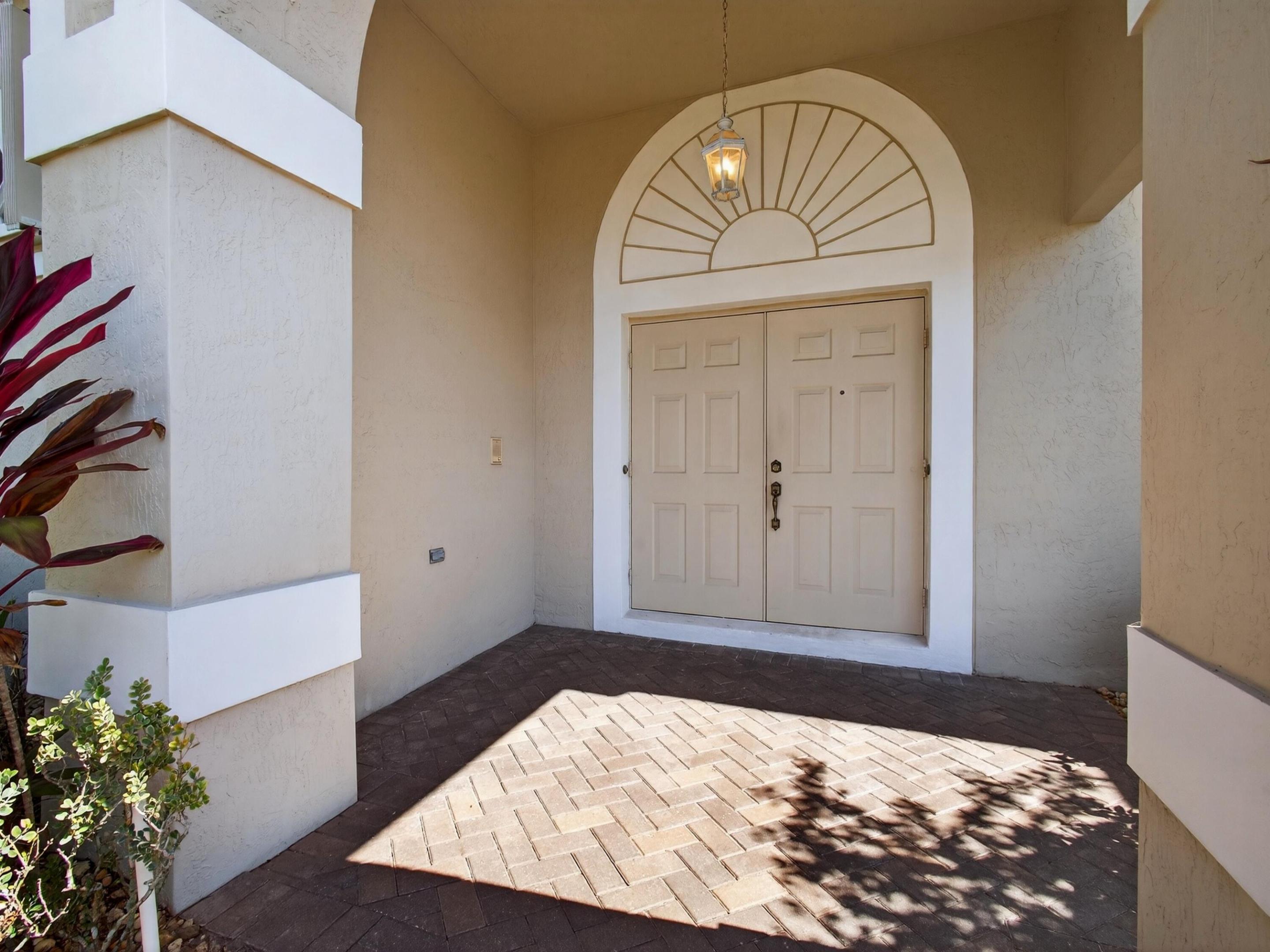 7128 Brunswick Circle