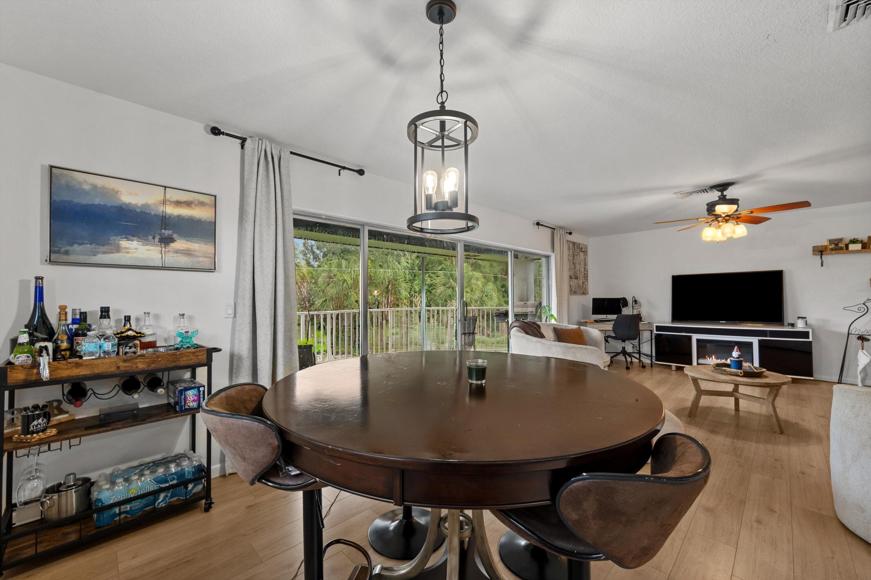 404 Pine Tree Court 6